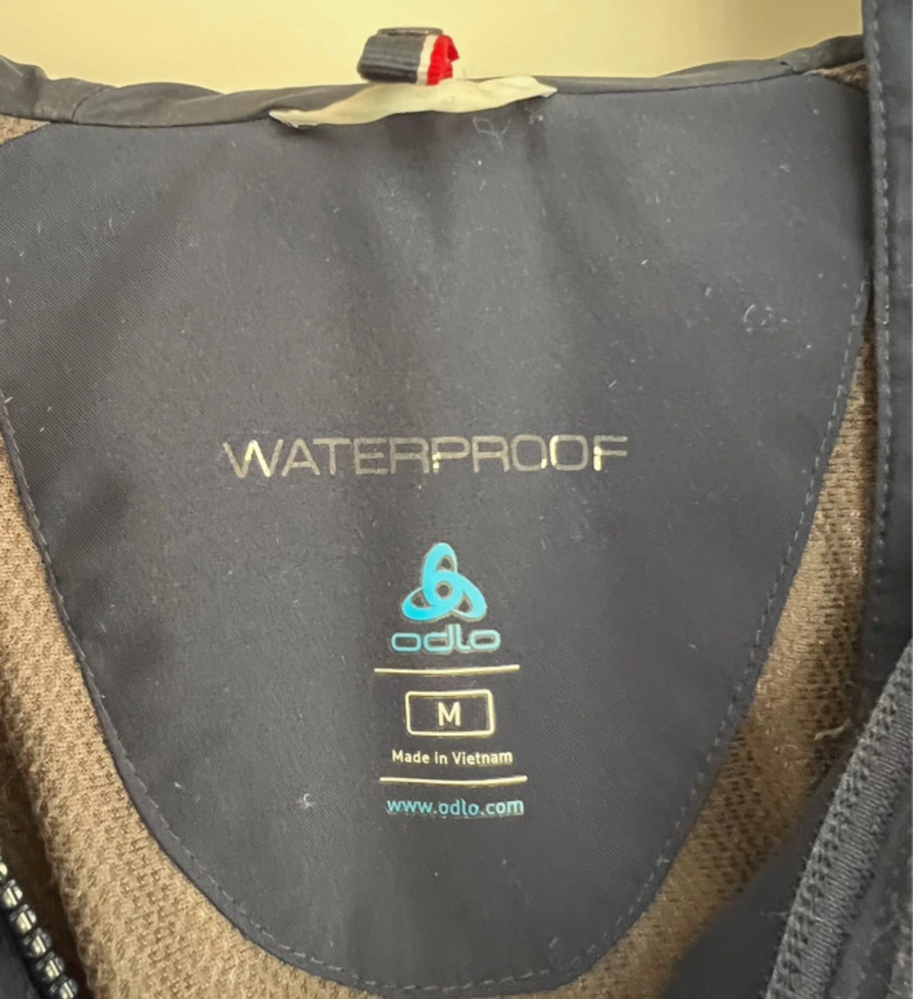 Waterproof Jacke von Odlo (M Damen) 2-lagig dunkelblau