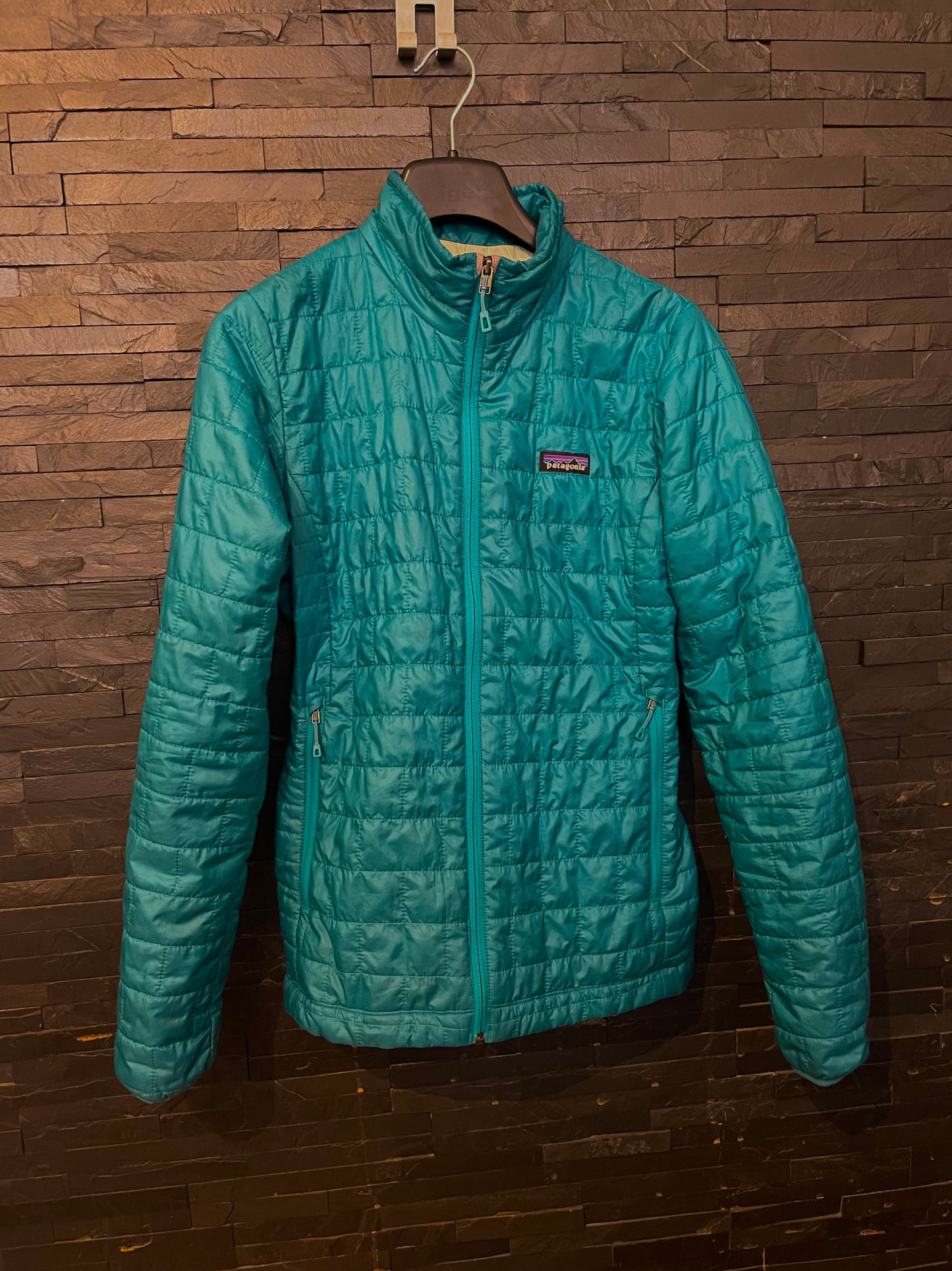 Primaloft Jacke von Patagonia (Damen L) Nano Puff türkis