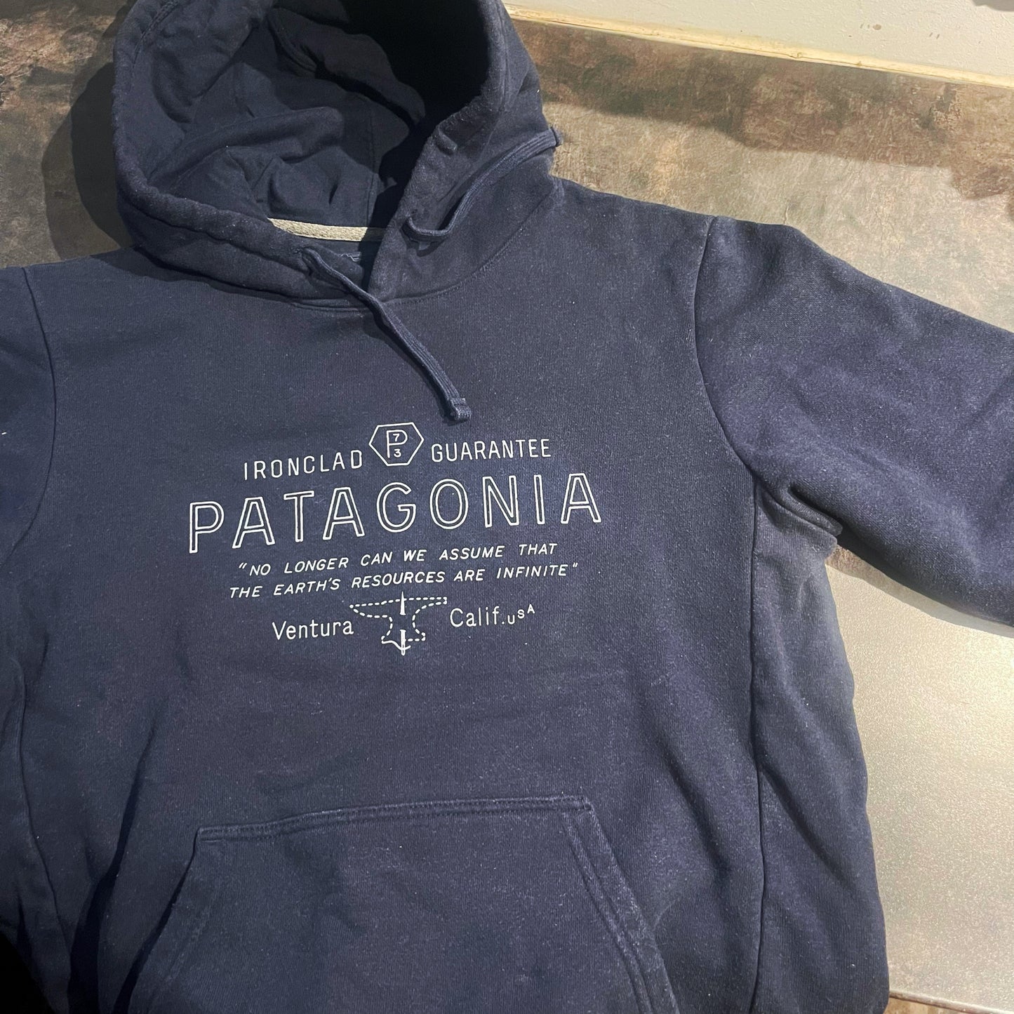 Patagonia Uprisal Hoodie (S Herren/ M Damen)  dunkelblau Brustprint NEU!