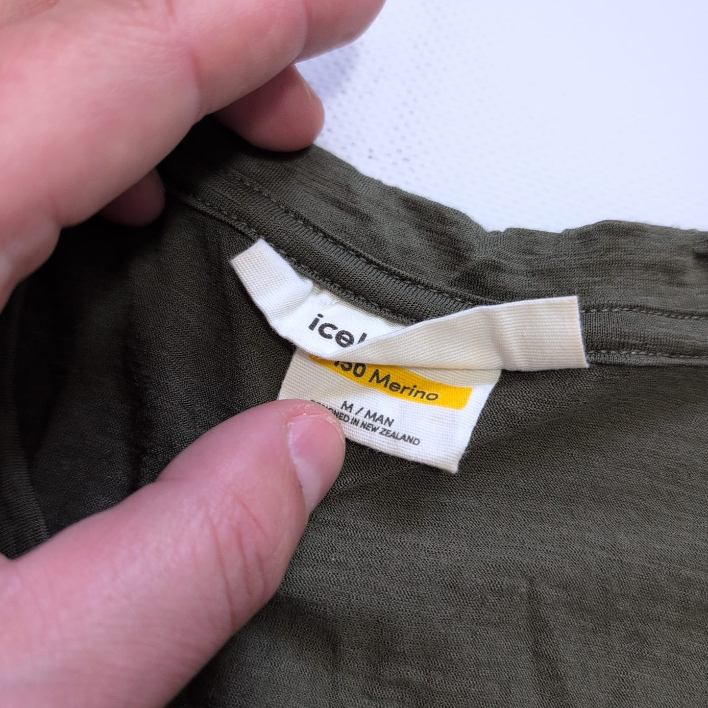 Merino T-Shirt von Icebreaker 150 (M Herren) khaki mit Print