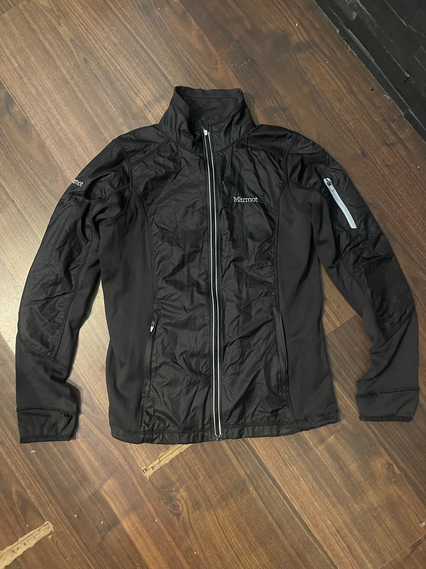 Elastische Jacke mit Brustpaneels von Marmot (S Damen) schwarz - wanderlich.com