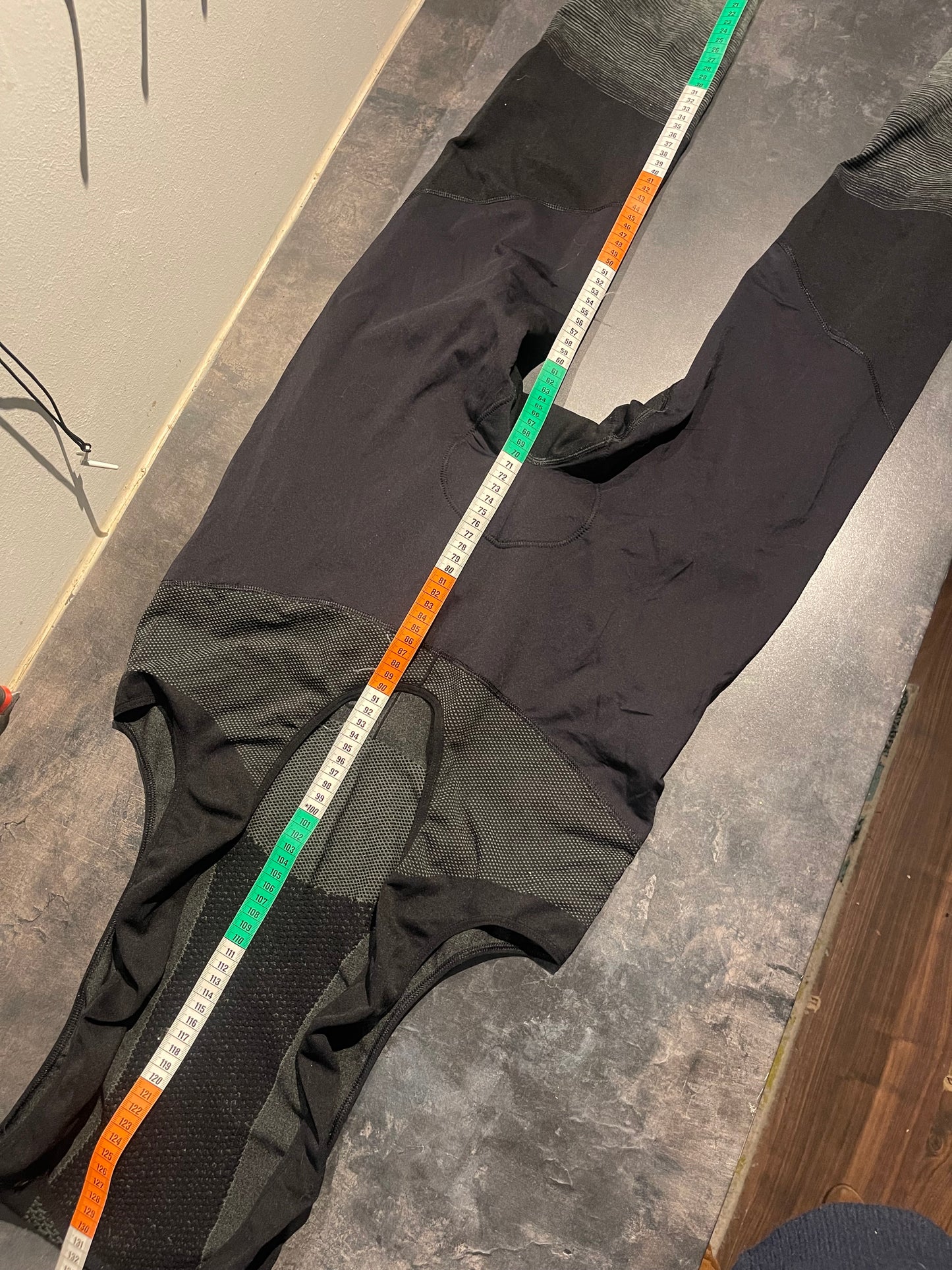 Einteiler von Vaude (L Herren) lange Träger Bib Radhose schwarz - wanderlich.com
