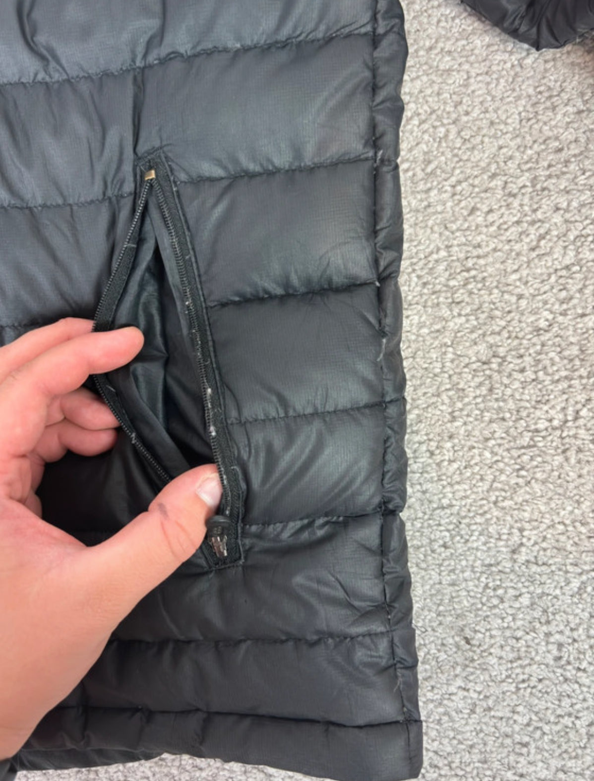 Patagonia leichte Daunen Jacke (Herren L) schwarz