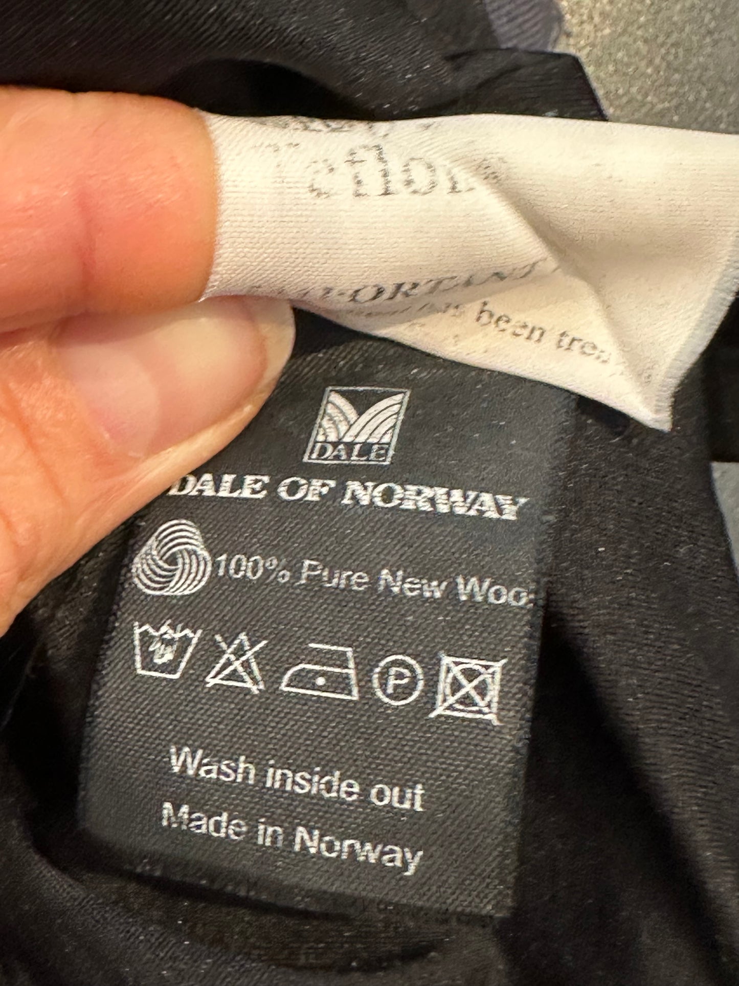 2 Lagen Pullover Dale of Norway (S Damen /XS Herr) Wolle+ Membran rot