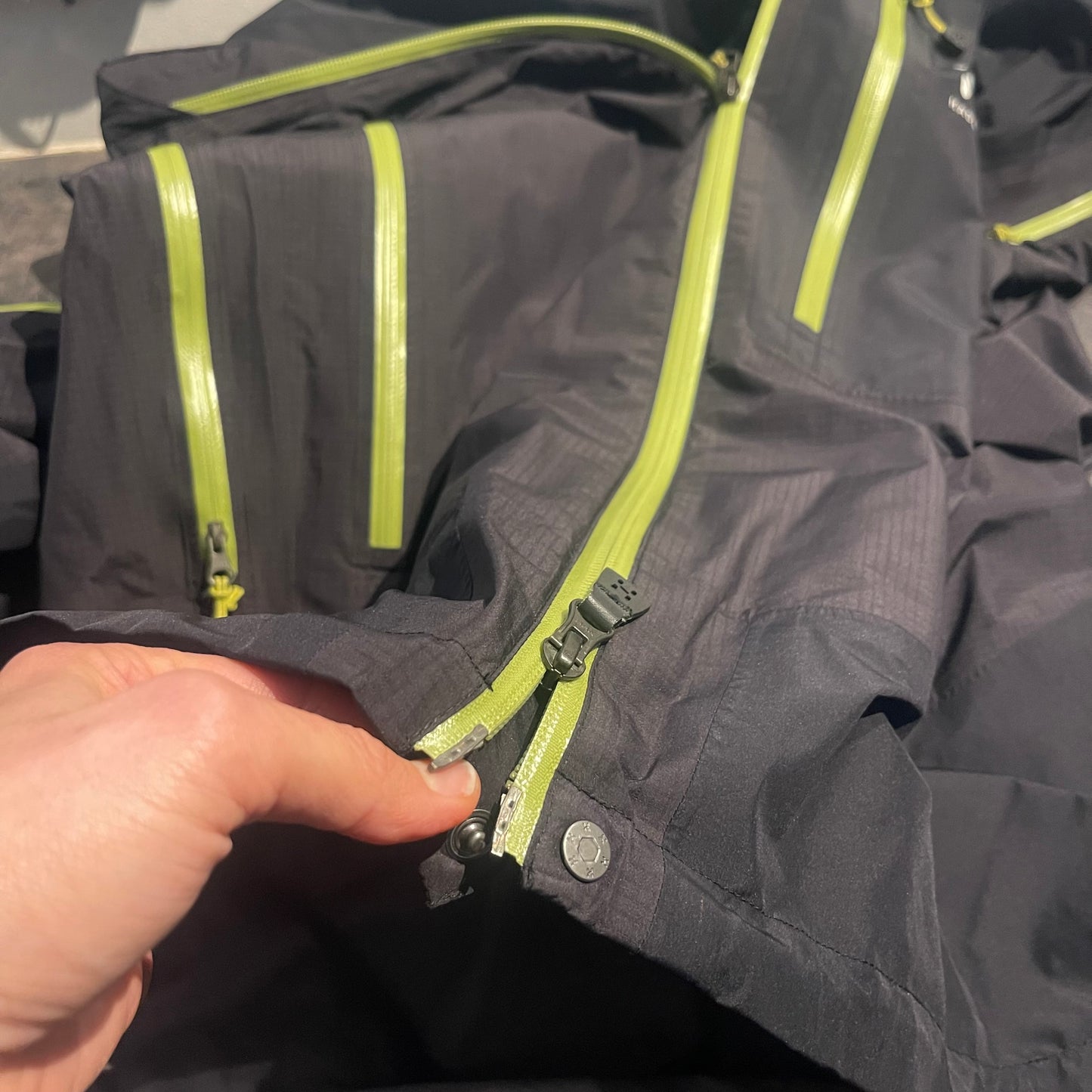 Hardshell Jacke von Haglöfs (L Herren) Goretex schwarz
