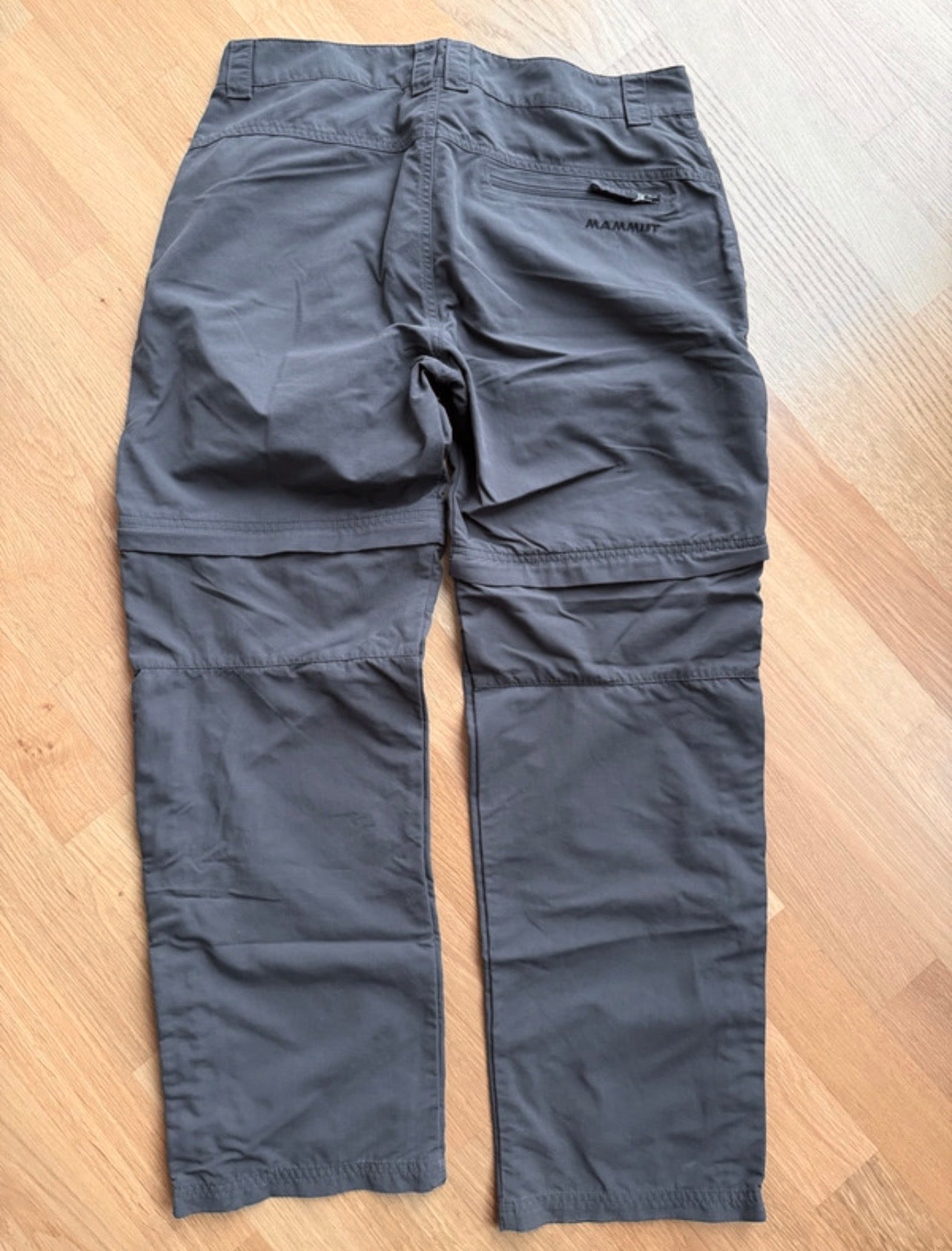 2 in 1 Hose von Mammut (Herren M /kurz) Zip Off grau