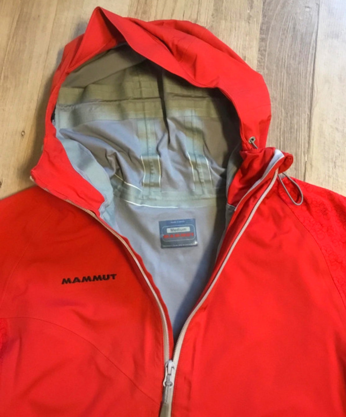 1,5 lagige Kapuzen Jacke von Mammut Dry-Tech (M Damen) rot