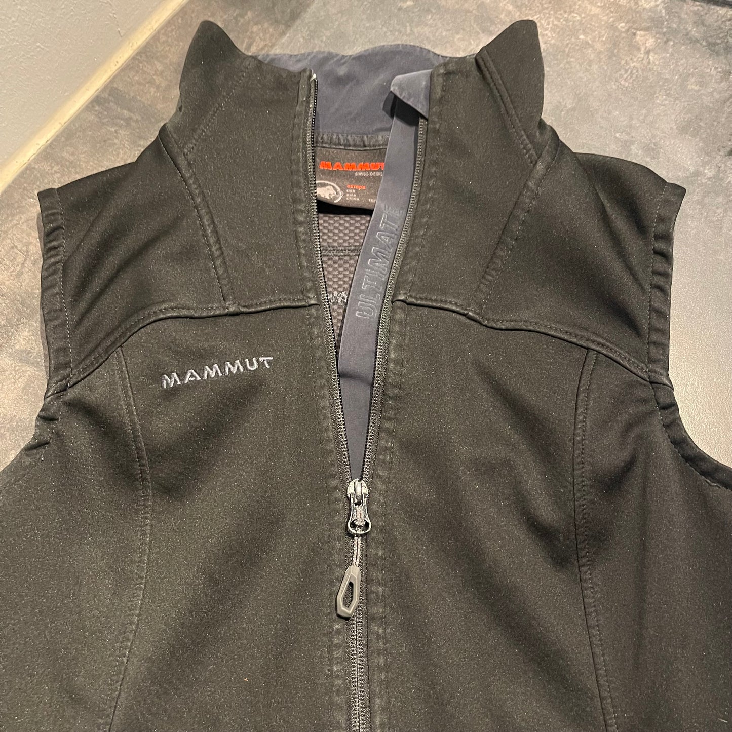 Softshell Weste von Mammut (S Damen) Windstopper schwarz