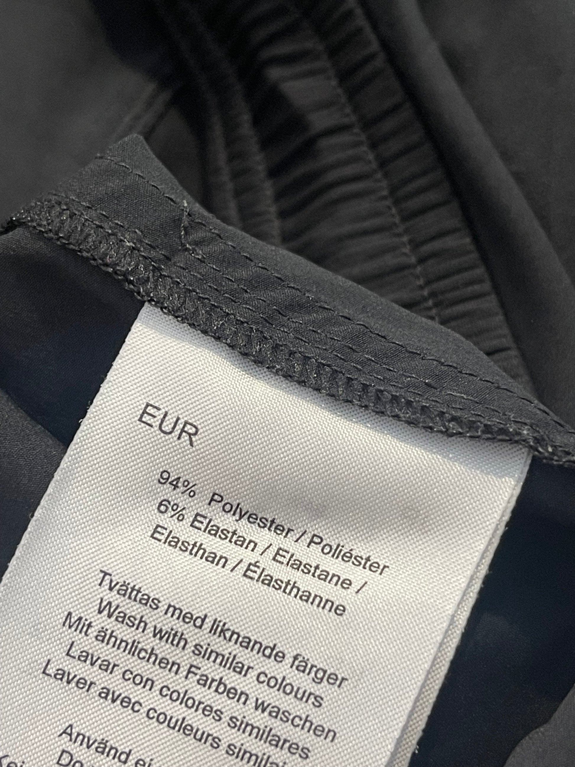 Ultraleichte Lauf Shorts von Haglöfs (M Damen) schwarz - wanderlich.com