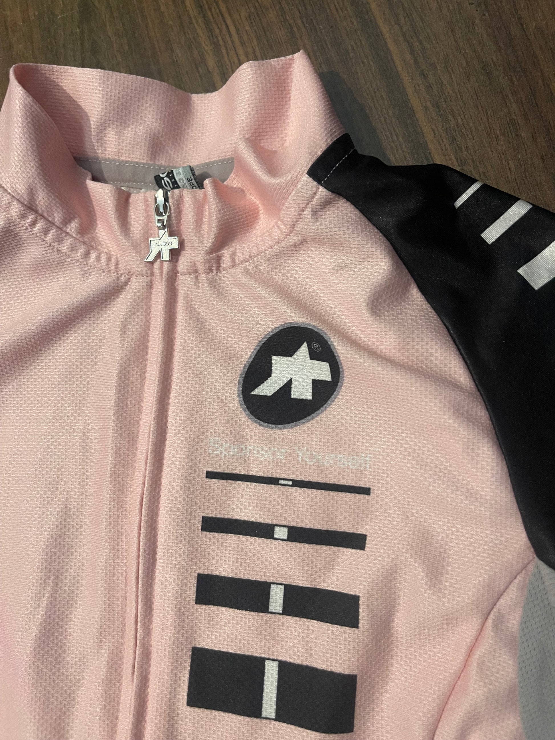 Full Zip Radtrikot von Assos (XS Damen) rosa - wanderlich.com