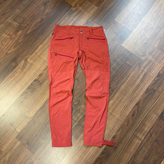 Leichte Trekking Hose von Haglöfs (L Damen) Terrakotta rot