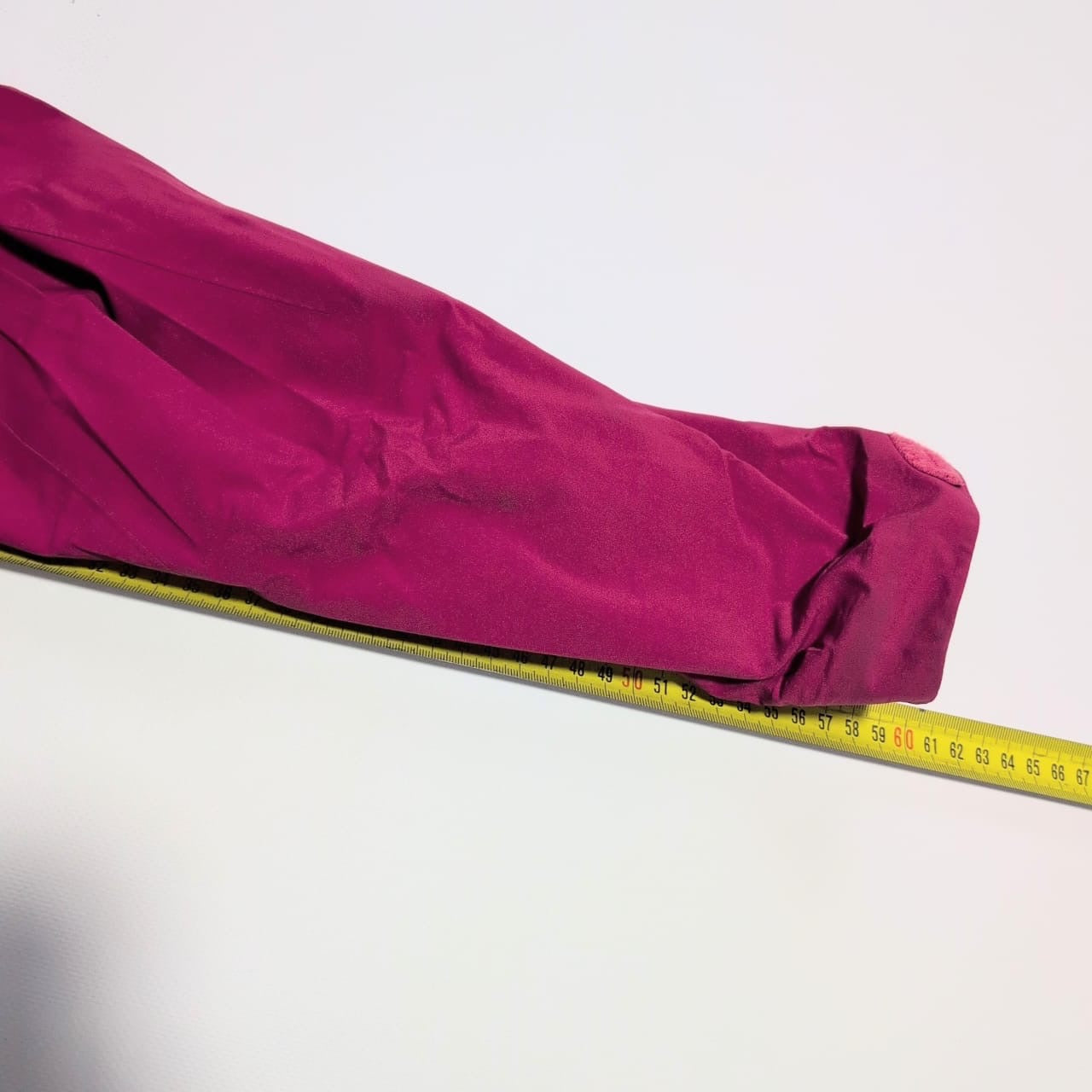 Hardshell Jacke von Arcteryx Beta AR (S Damen) magenta-pink