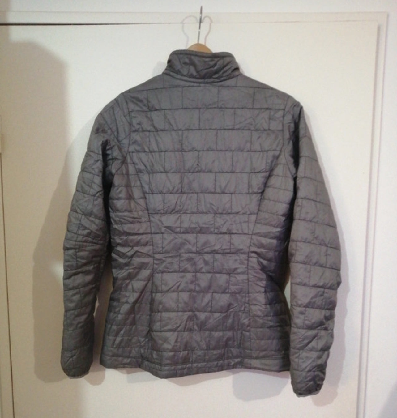 Patagonia Isolations Jacke (XS Damen) Nano Puff grau