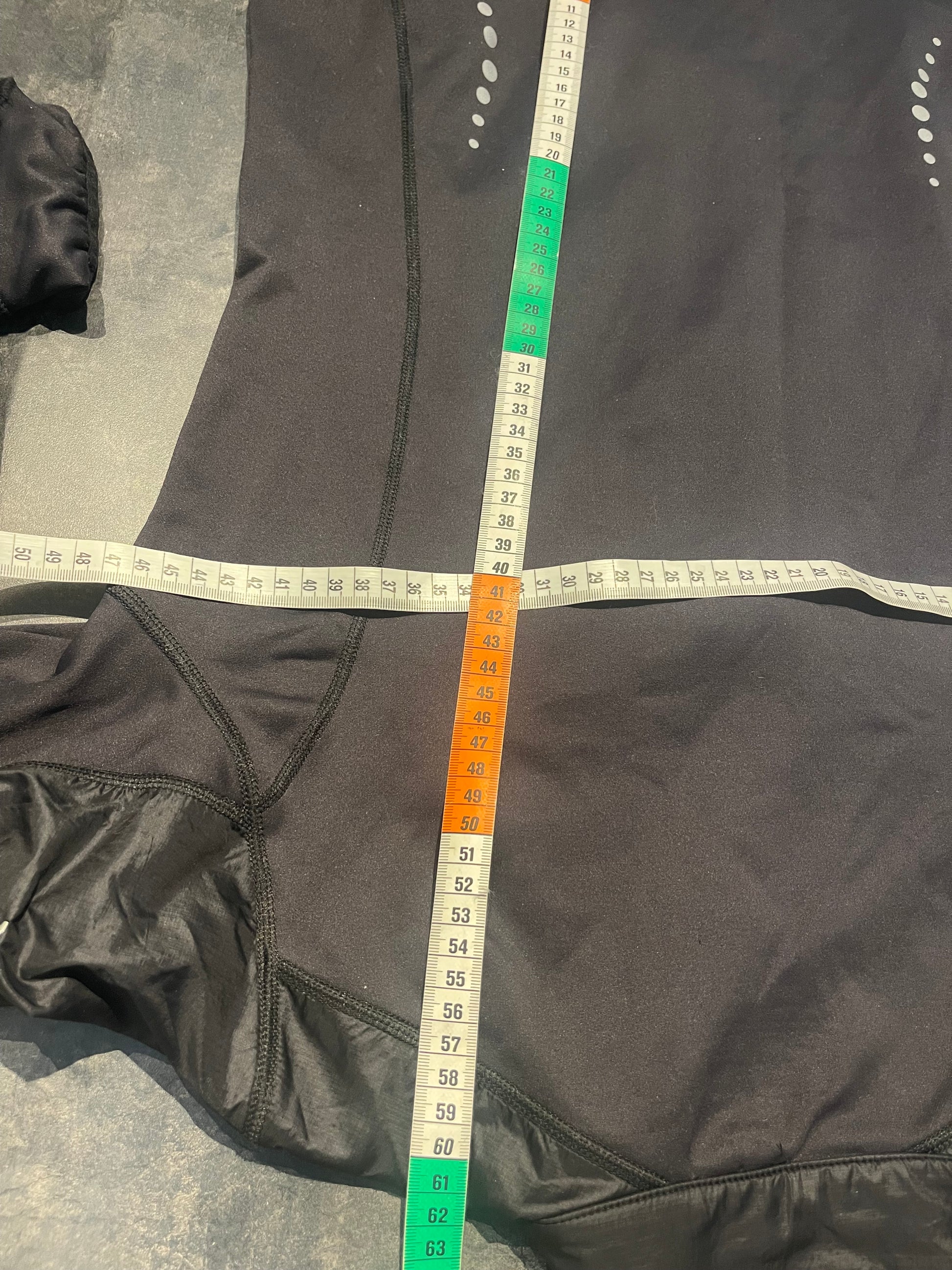 Elastische Jacke mit Brustpaneels von Marmot (S Damen) schwarz - wanderlich.com