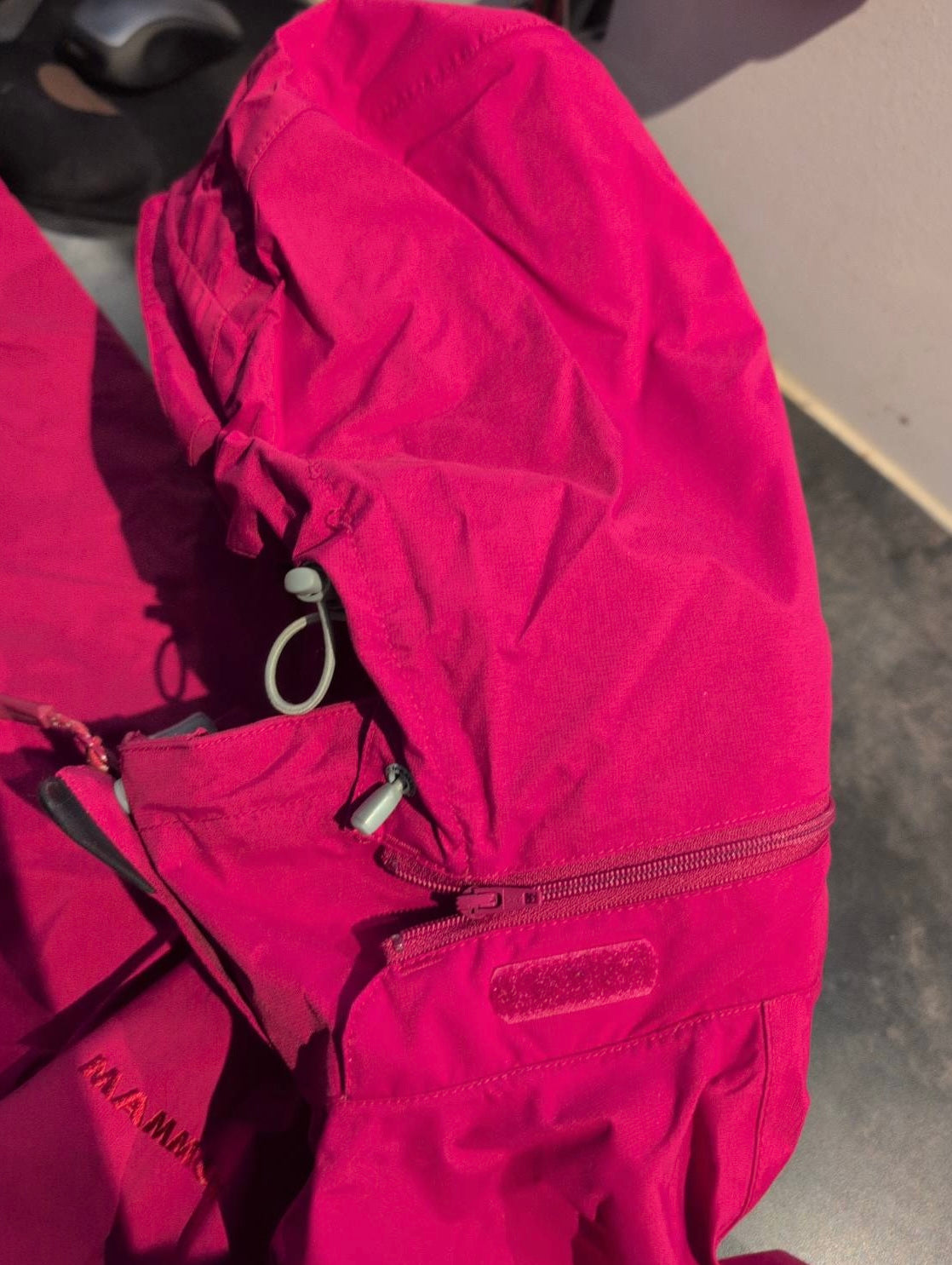 Hardshell Jacke von Mammut (XL Damen) 3-lagig pink wasserdicht - wanderlich.com