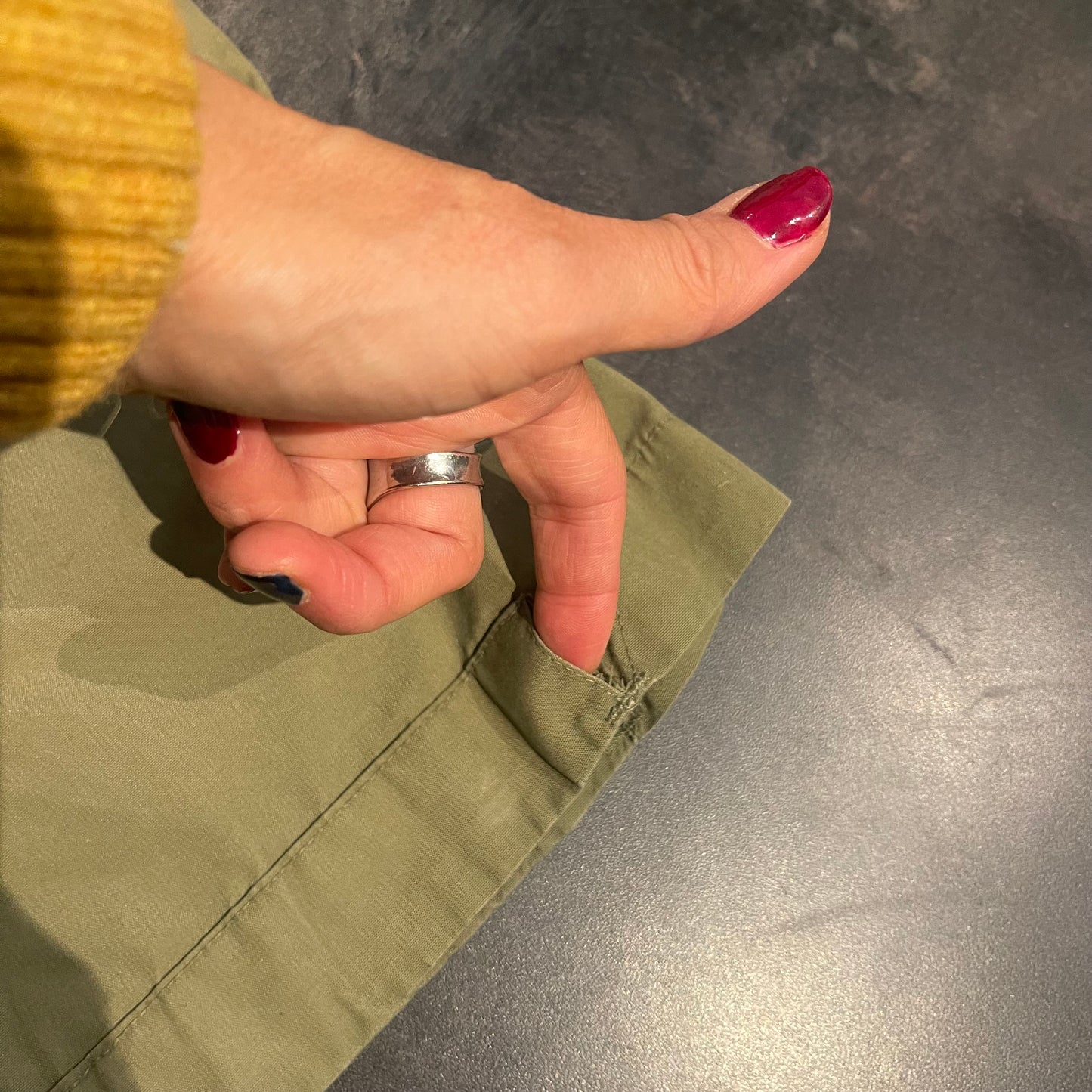 Hose von Fjällräven (Herren M-L / Damen XL) khaki