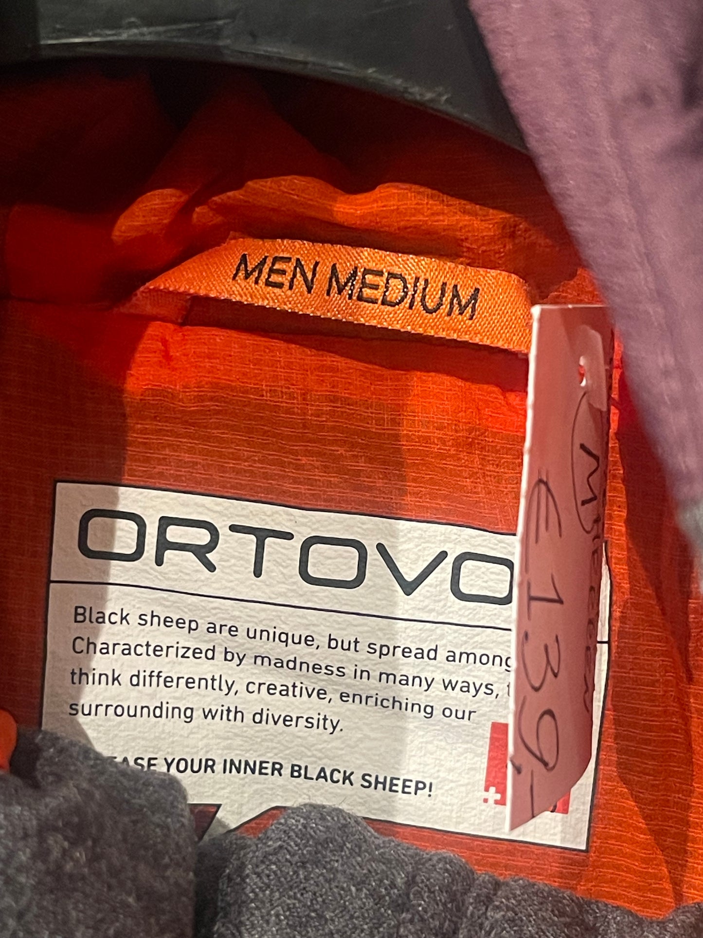 Jacke Ortovox aus Black Swisswool (M Herren) lila mit Kapuze