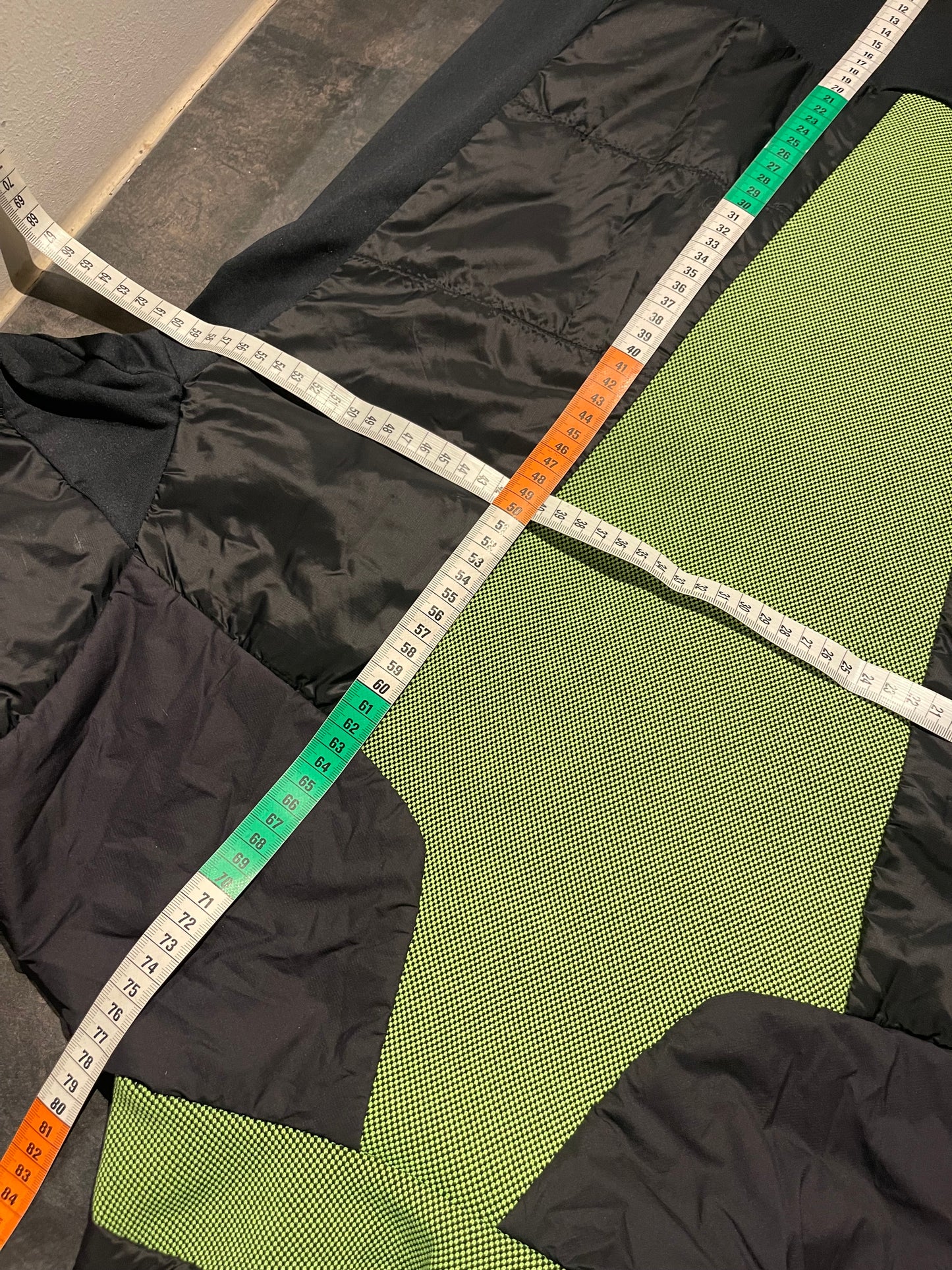 Primaloft Jacke von Vaude (Herren XL/ 54 ) Kapuzenjacke schwarz