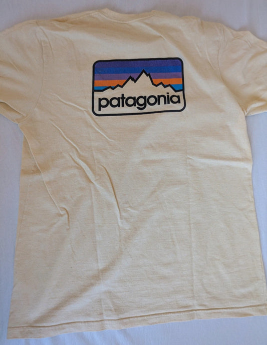 Patagonia T-Shirt ( XL ) Organic Cotton hellgelb mit Backprint