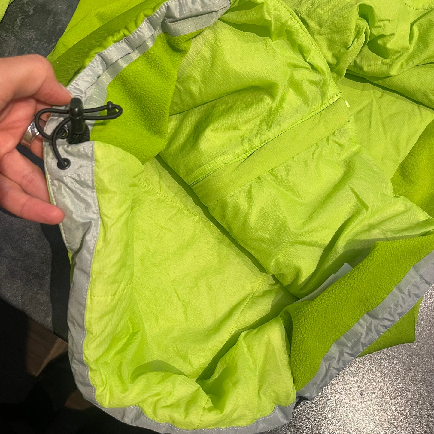 Jacke von Arcteryx Atom LT (S Damen) hellgrün