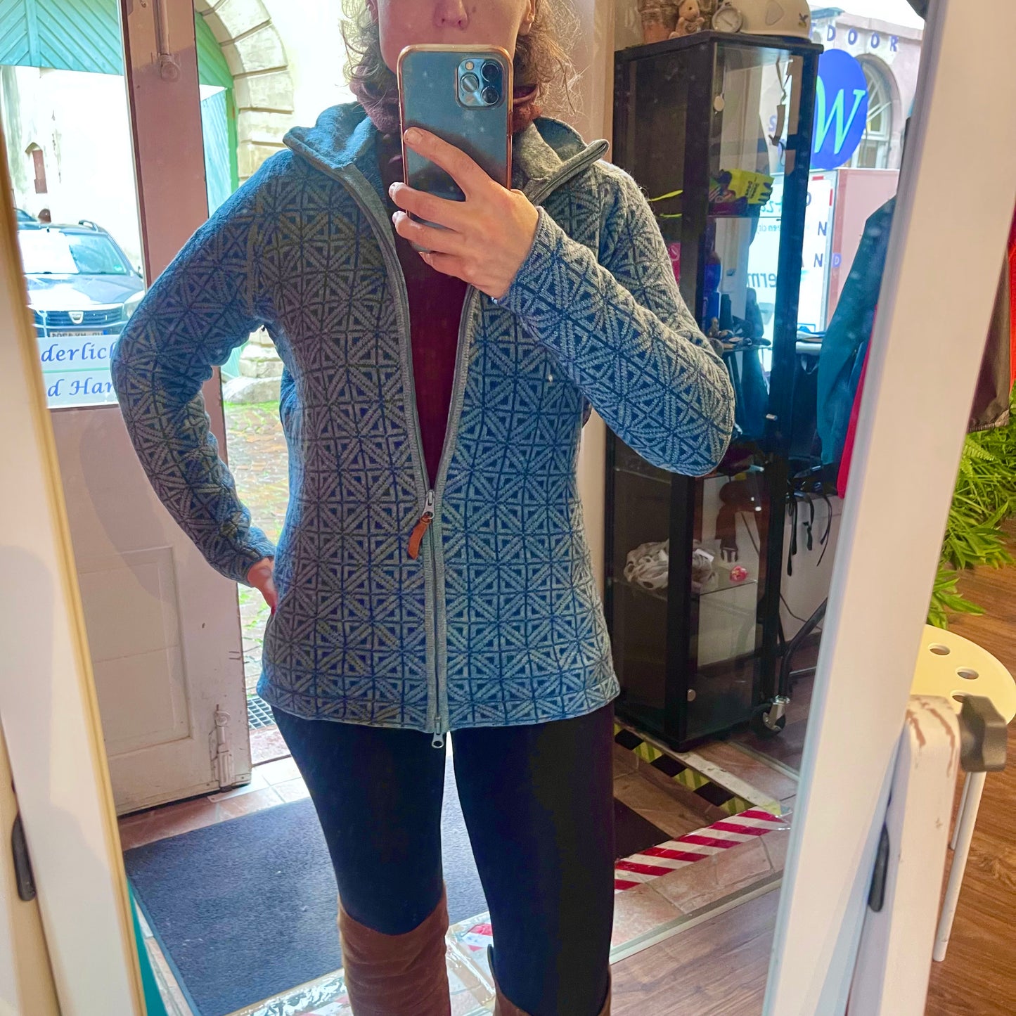 Strick Jacke Fjällräven ( M bis L) pure Wolle blau gemustert