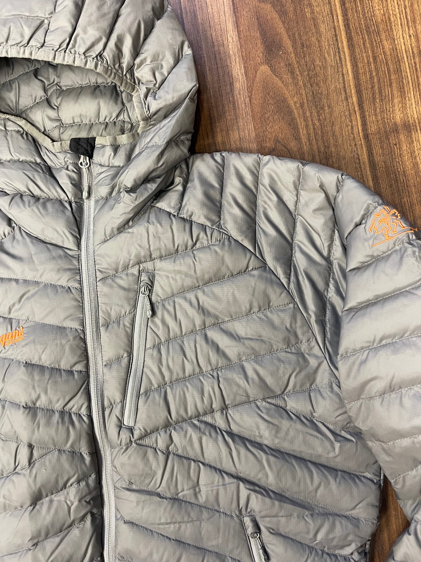 Daunen Jacke von Bergans (L Herren) Steppjacke mit Kapuze grau