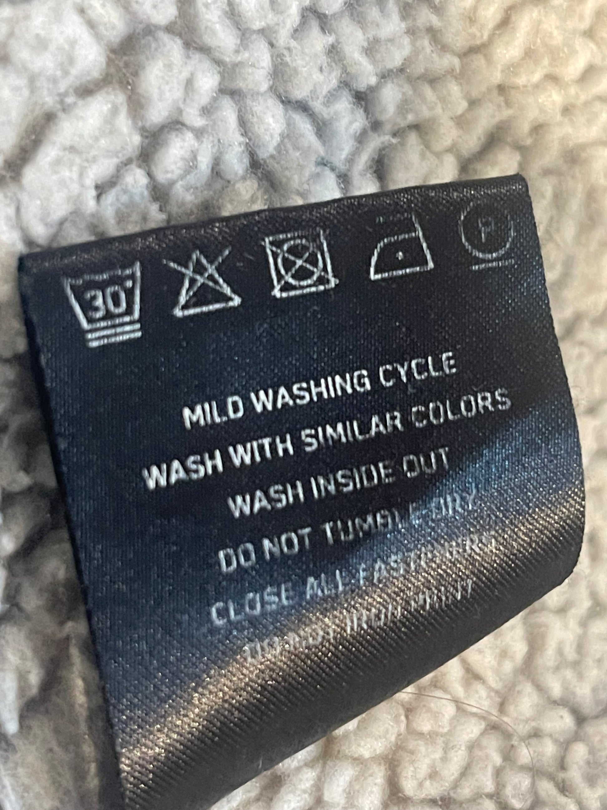 Gefütterte Jacke von Pyua (S Herren / M Damen) Parka dunkelrot - wanderlich.com