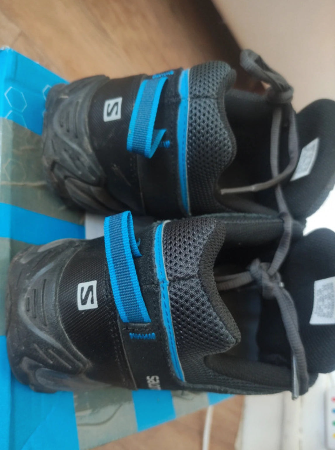 Salomon Schuhe 44 schwarz
