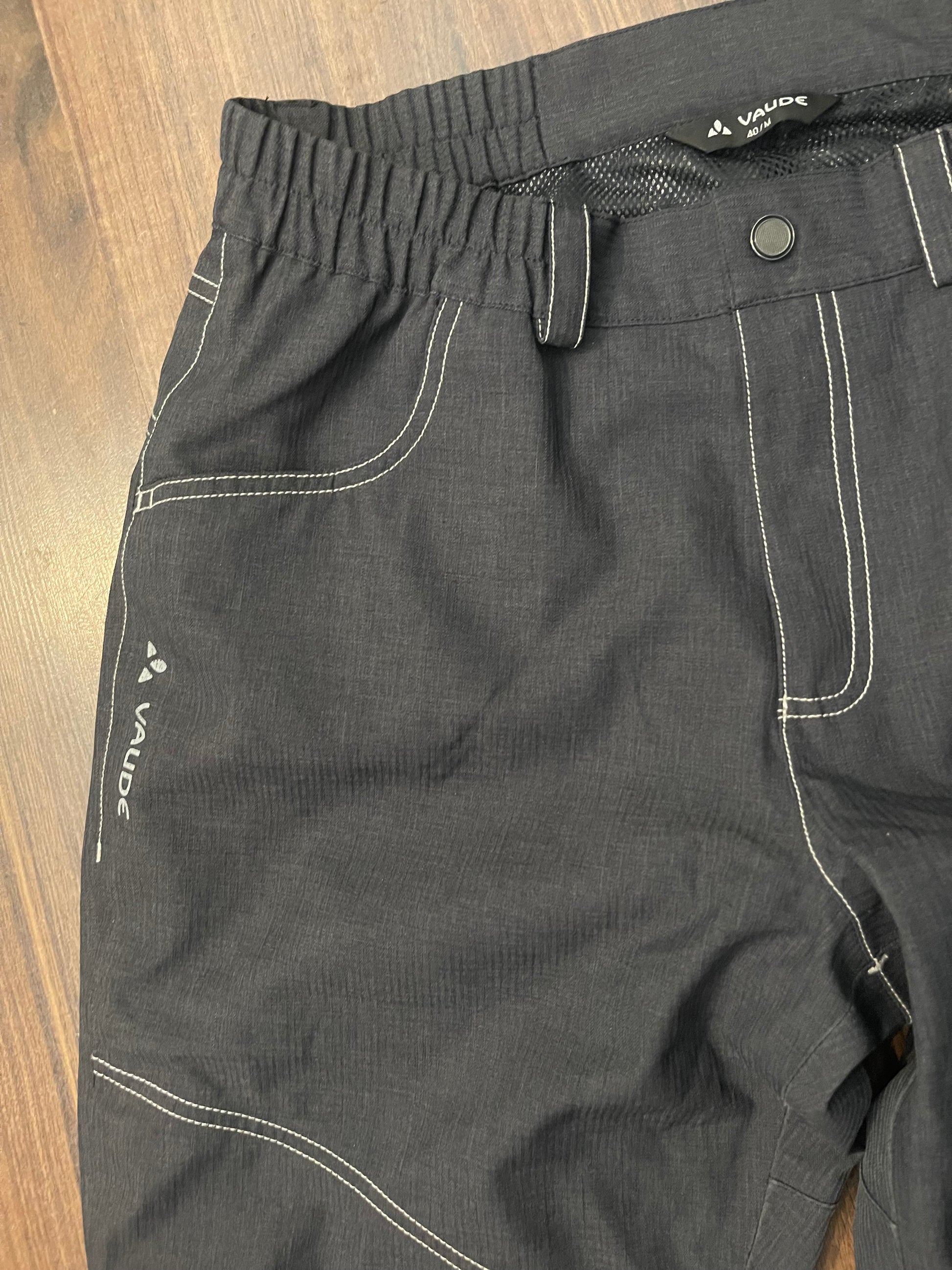 Rad /MTB Regenhose von Vaude (M / L Damen) Hardshell Hose Anthrazit - wanderlich.com