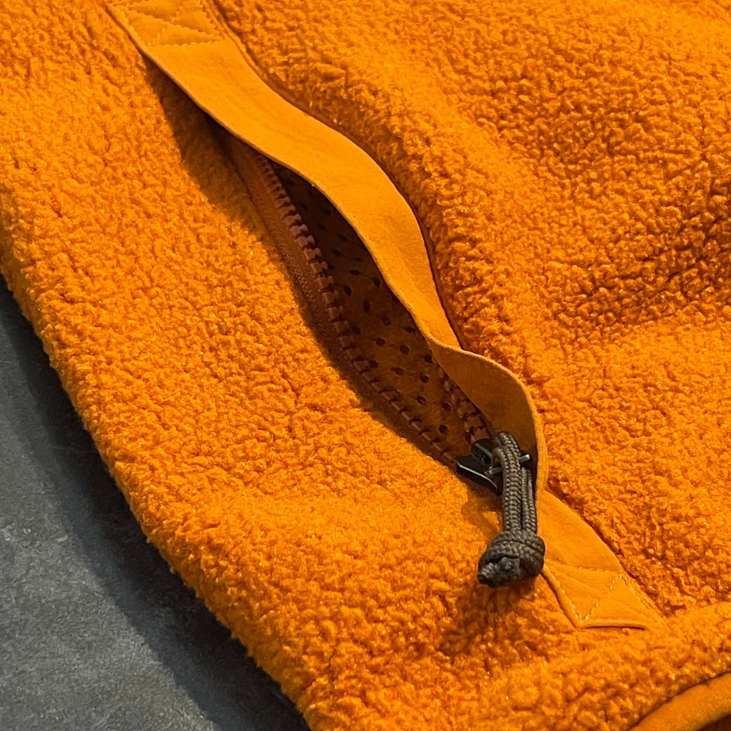 Patagonia Fleece Weste (L Herren) Synchilla orange