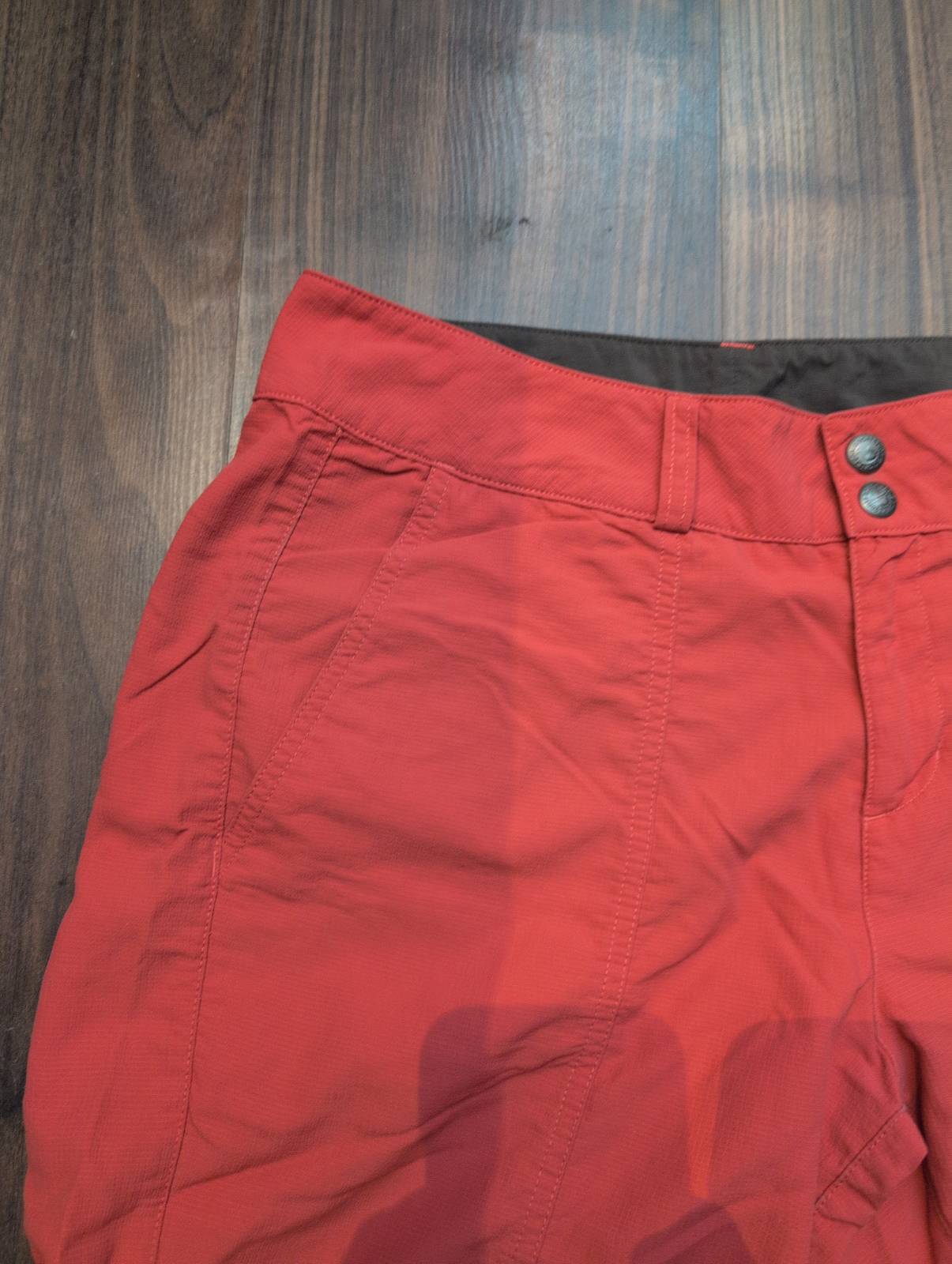 Kurze Shorts Patagonia (L Damen) korallenrot - wanderlich.com