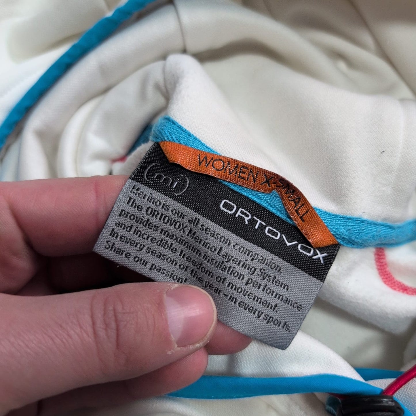 Ortovox Hoodie Merino inside (S Damen) Kapuzenpullover weiß - wanderlich.com
