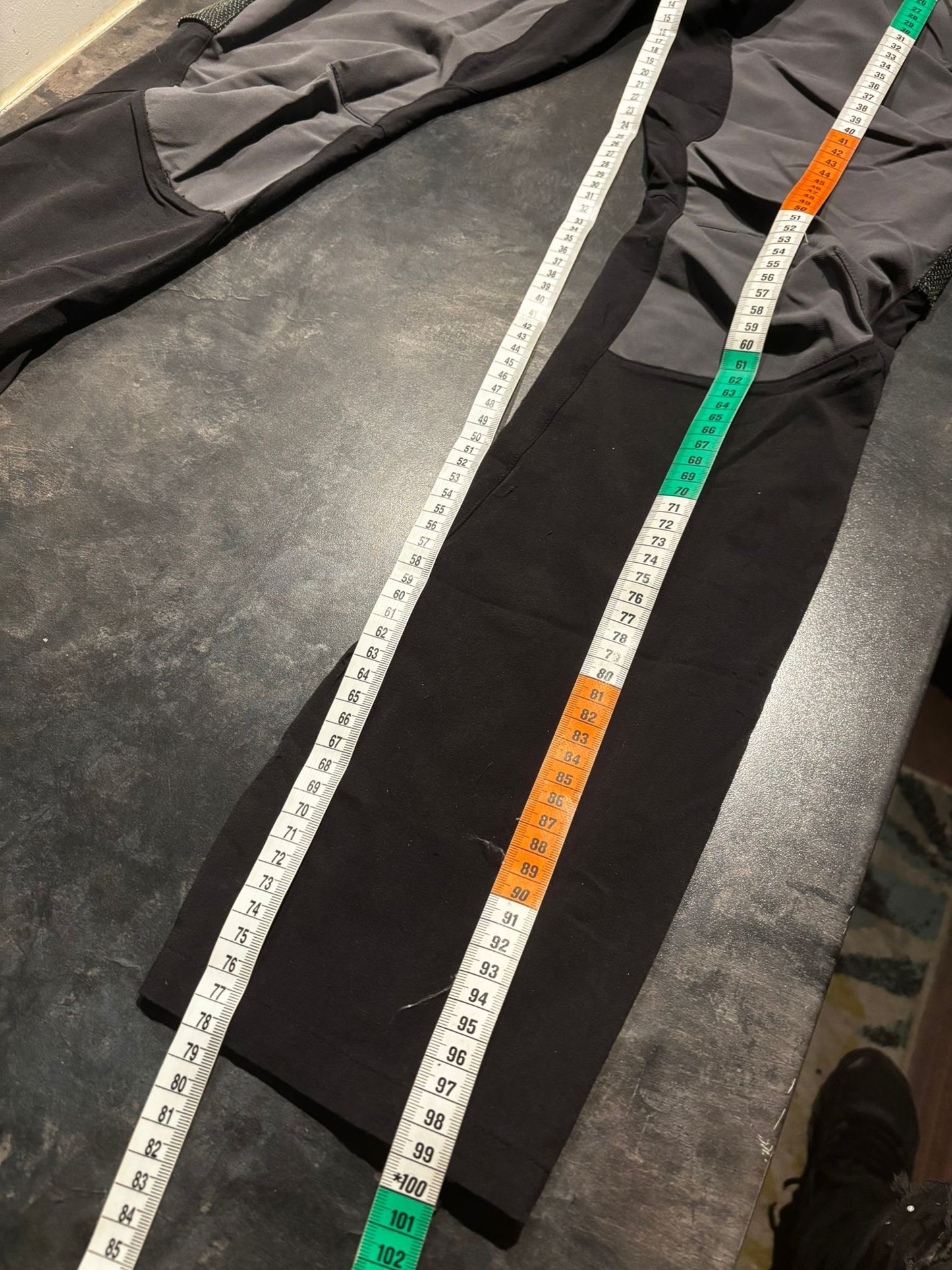 Leichte Softshell Hose von Salewa (S Herren ) grau - wanderlich.com