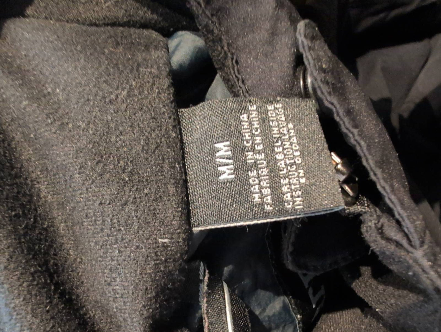 Leicht gefütterter Regenmantel Parka von Marmot (M Damen) schwarz - wanderlich.com