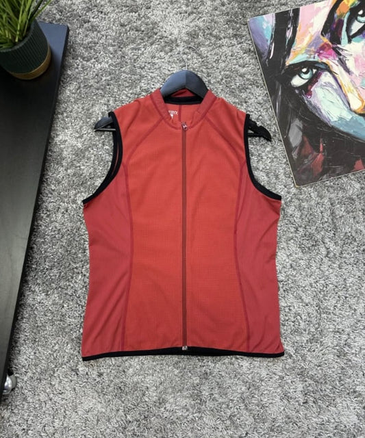 Weste von Arcteryx (L Damen) terrakotta rot