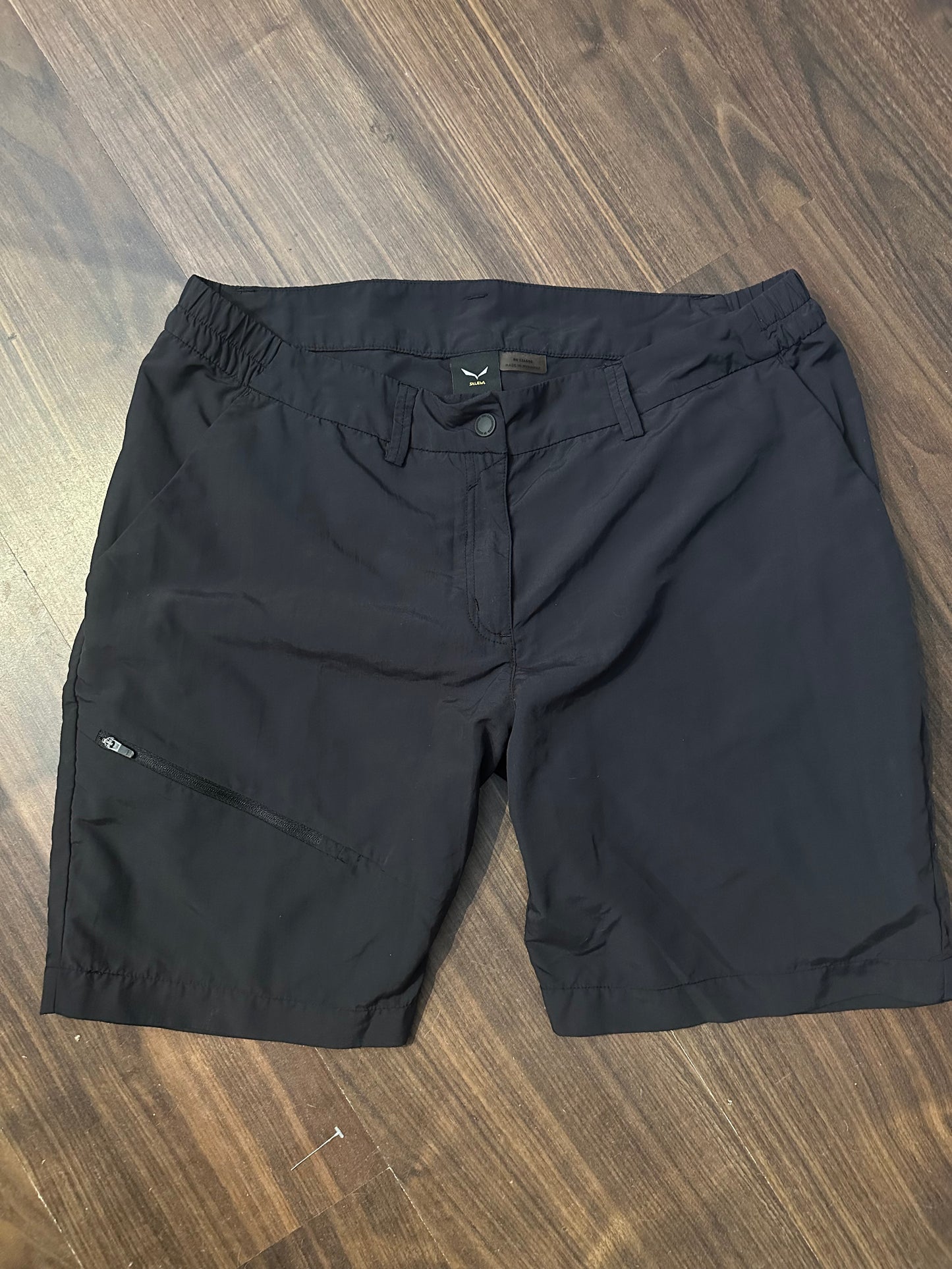 Shorts von Salewa (XL Damen) kurze Hose schwarz