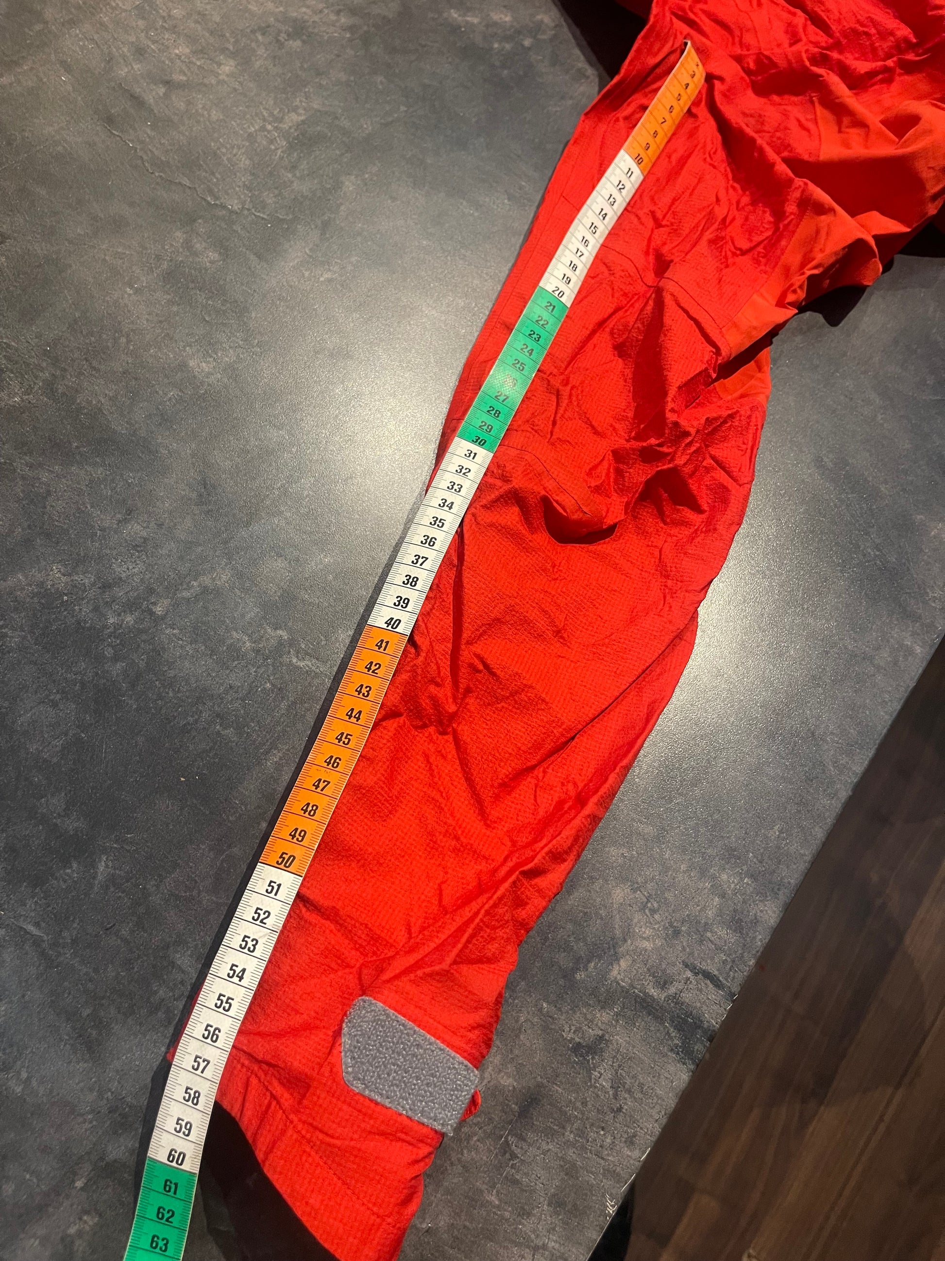 Windbreaker Jacke von Norrøna (S Damen) wasserabweisend rot - wanderlich.com