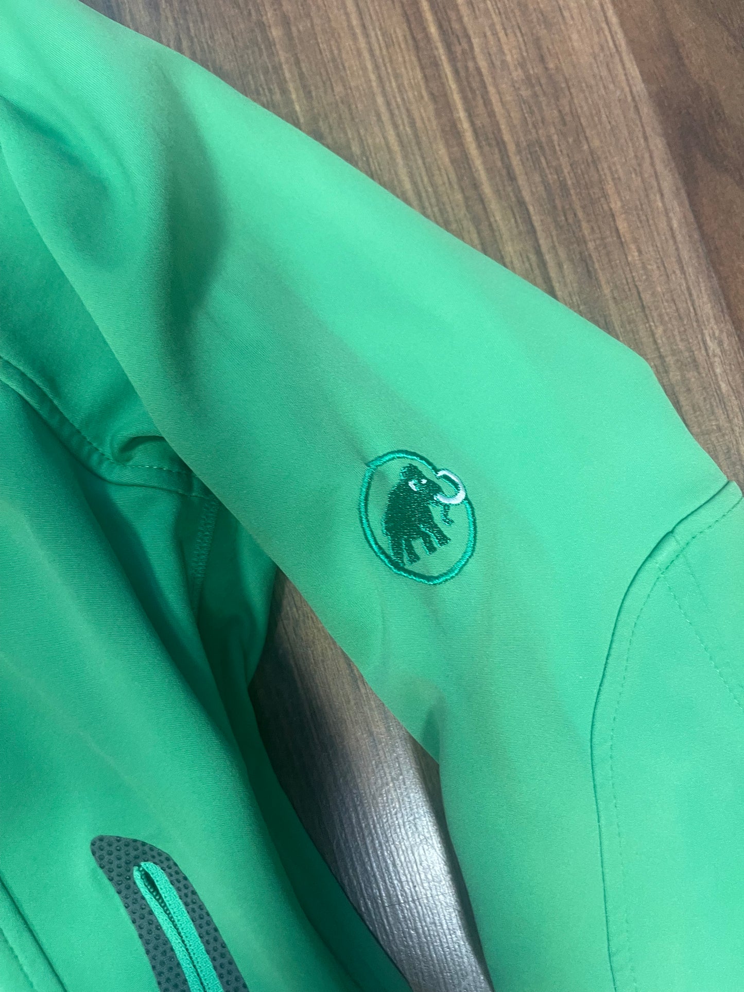 Windstopper Jacke von Mammut (S Damen) Kapuzen Softshell grün