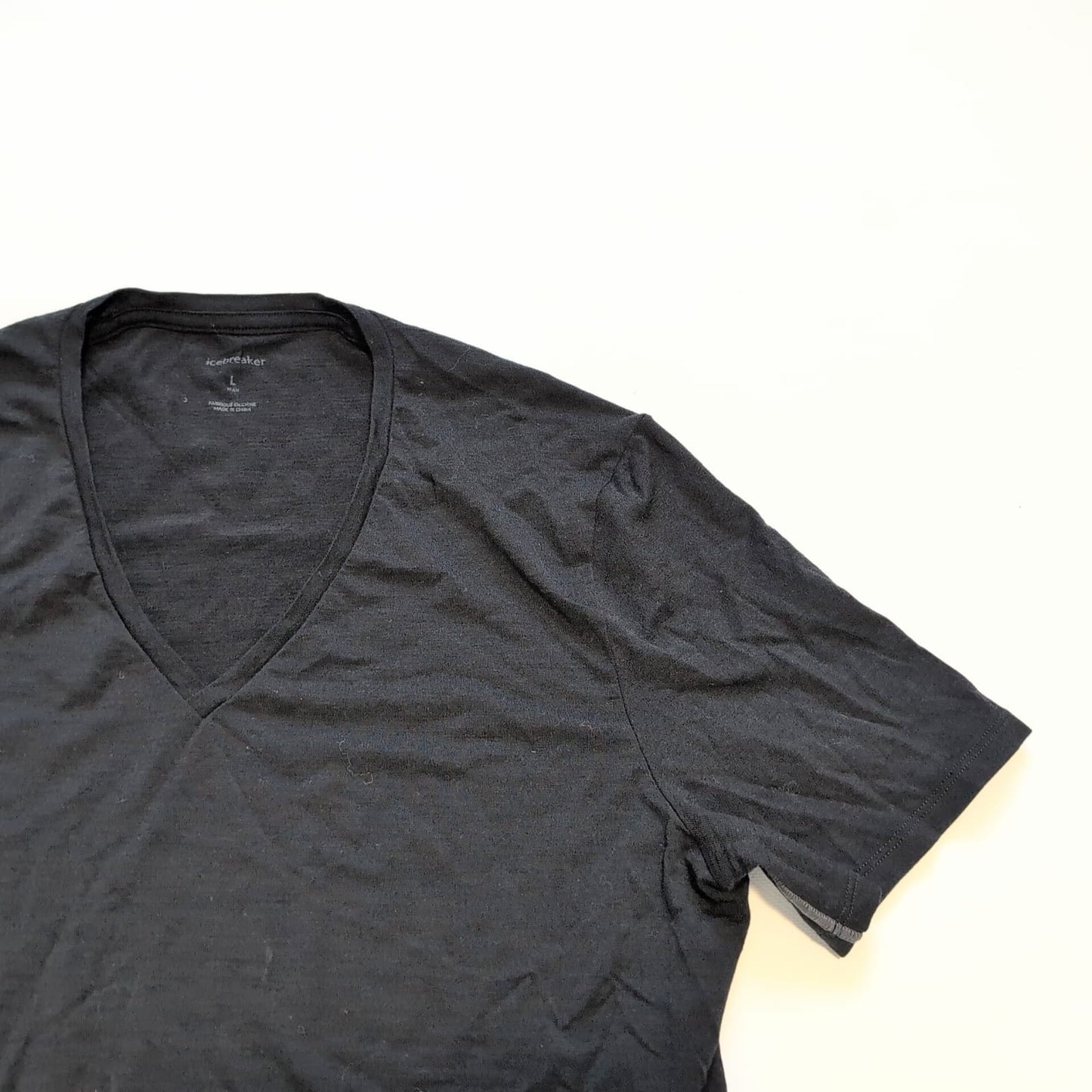 Merino T-Shirt von Icebreaker (L Herren) schwarz - wanderlich.com