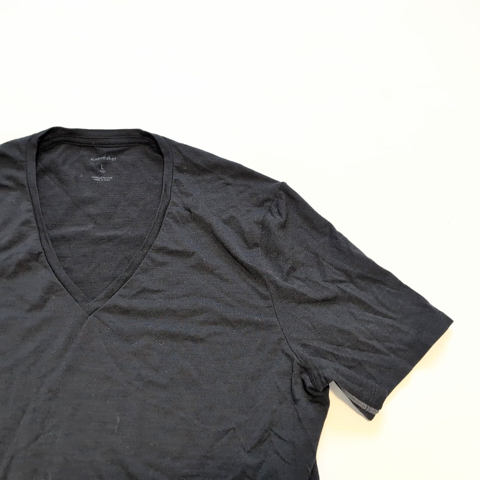 Merino T-Shirt von Icebreaker (L Herren) schwarz - wanderlich.com