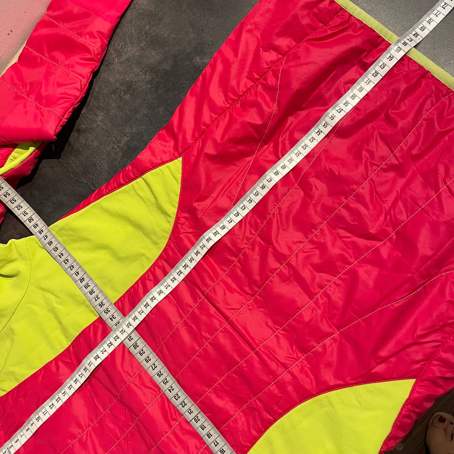 Wolle / Daunen Jacke von Ortovox (S Damen) pink mit Kapuze