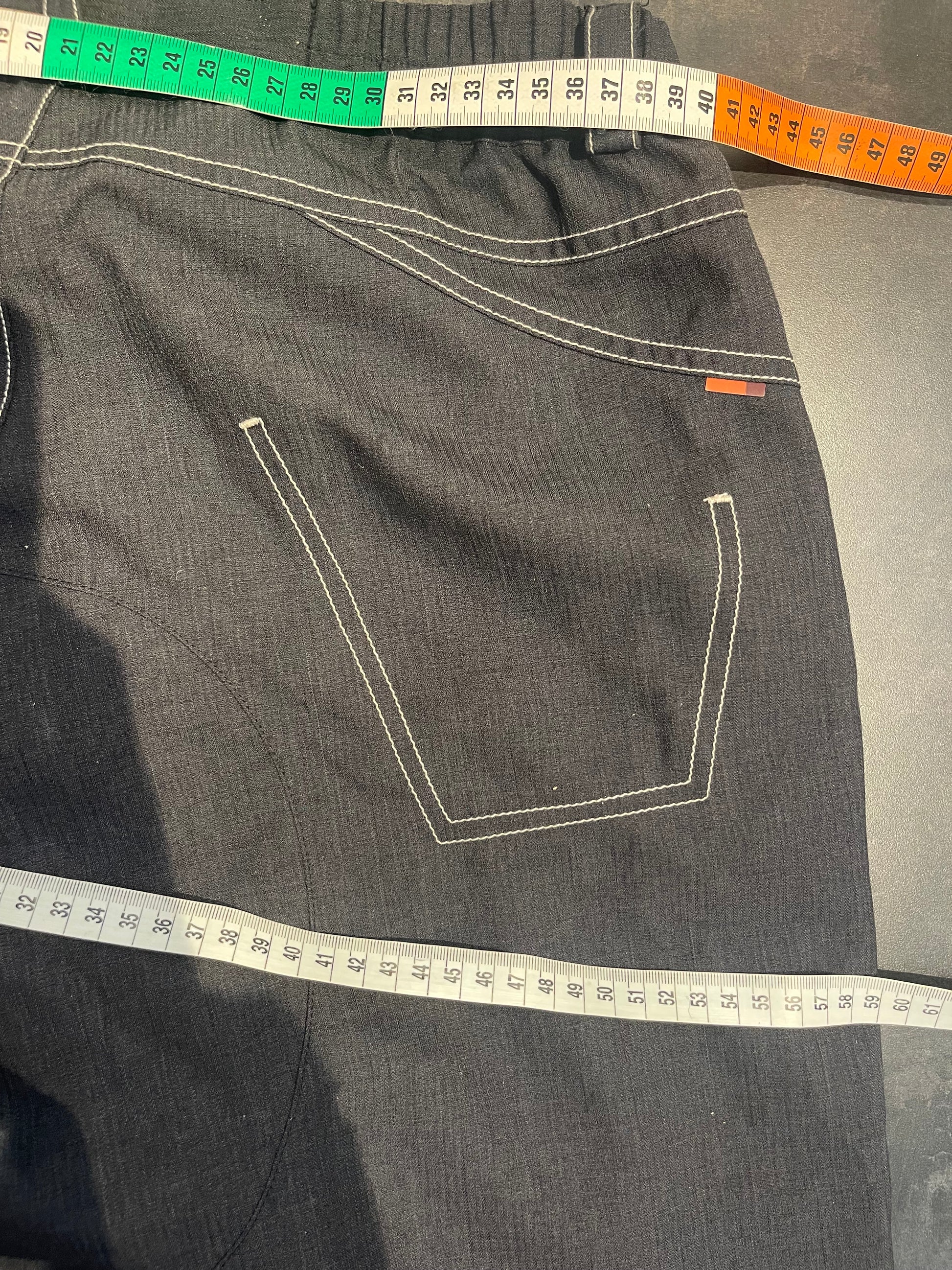 Rad /MTB Regenhose von Vaude (M / L Damen) Hardshell Hose Anthrazit - wanderlich.com