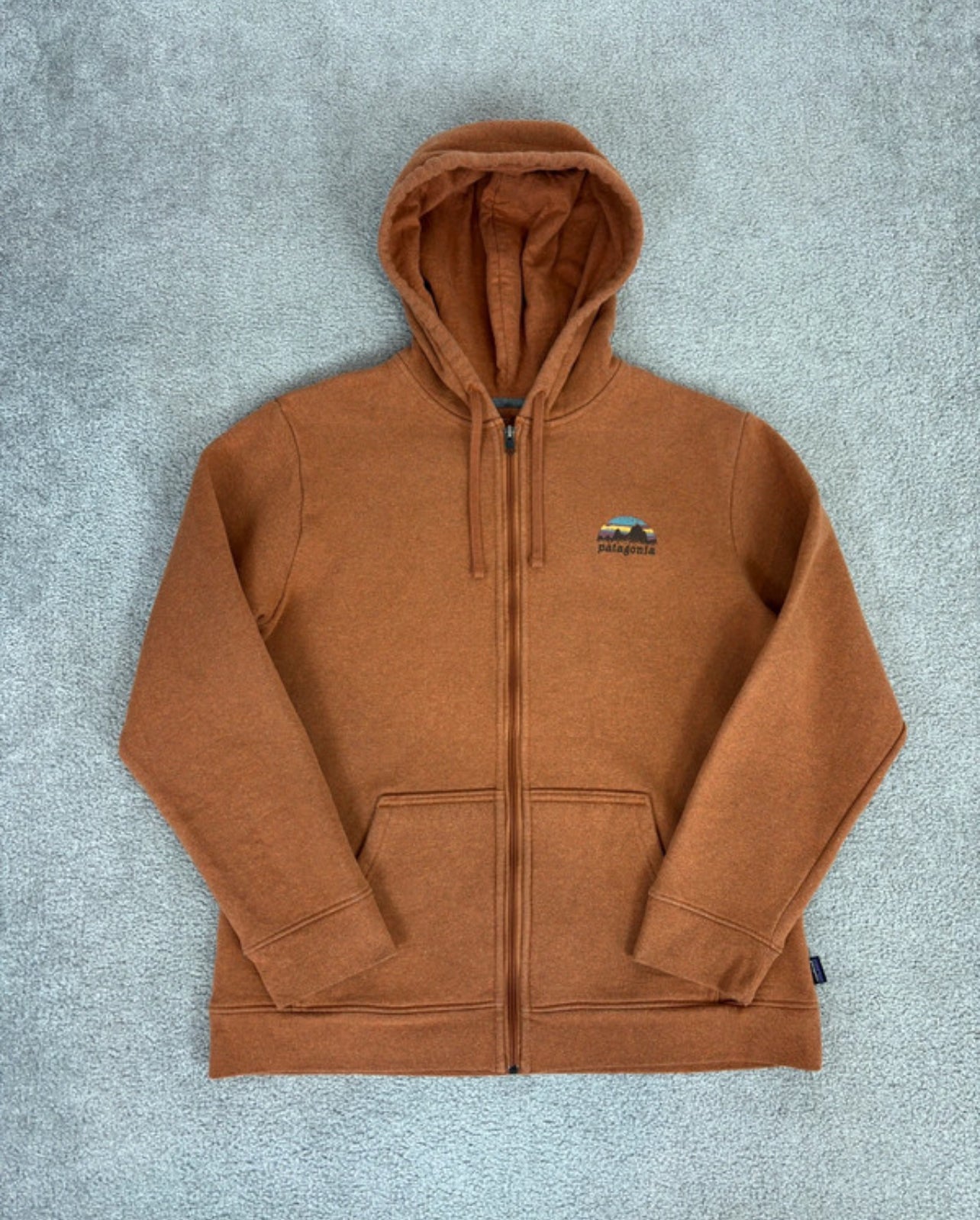 Uprisal Fleece Jacke Patagonia (L Herren /XL Damen) Hoodie ocker Backprint