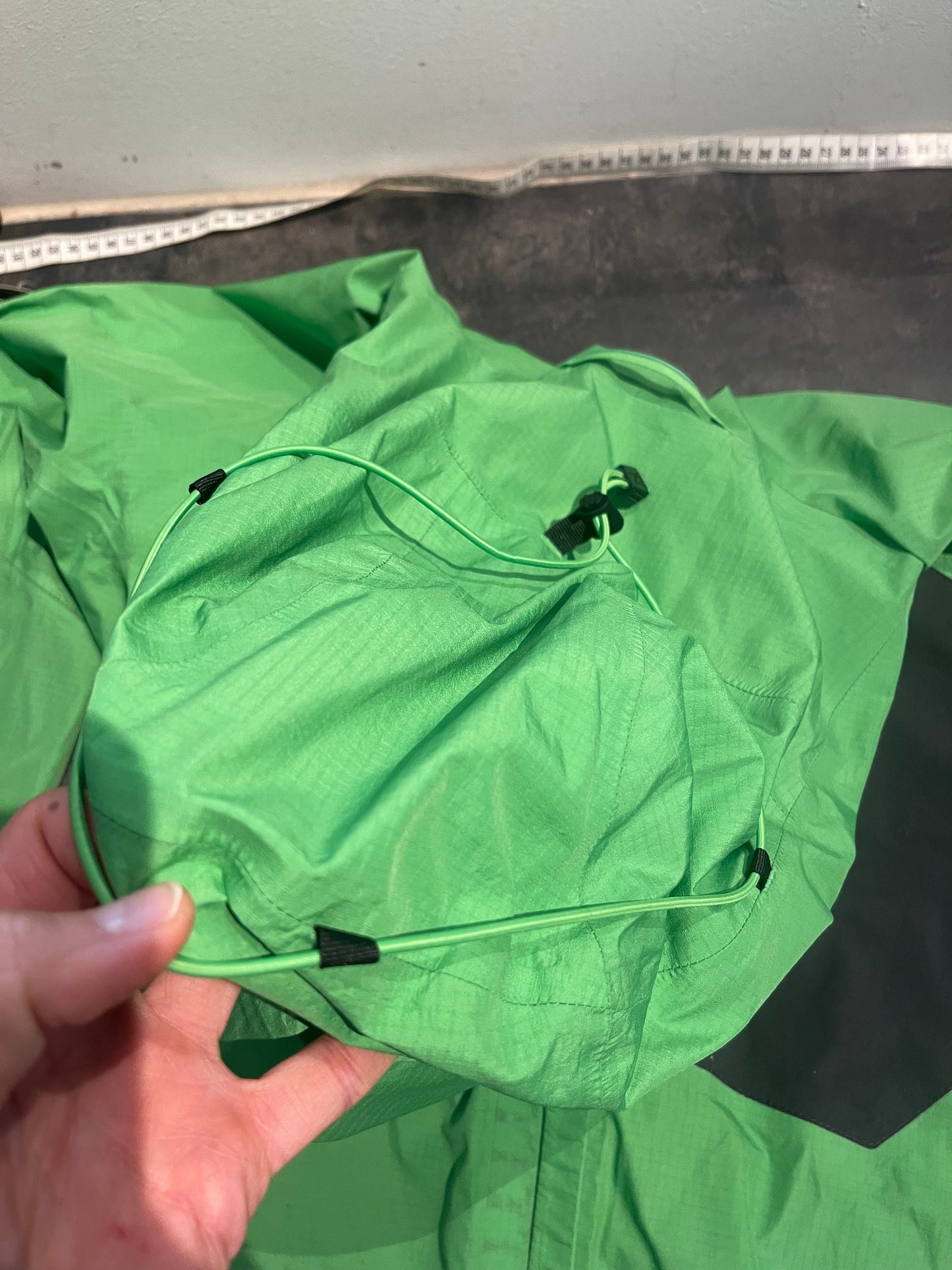 Ultraleichte Regen Jacke von Haglöfs (M Herren) Goretex grün - wanderlich.com