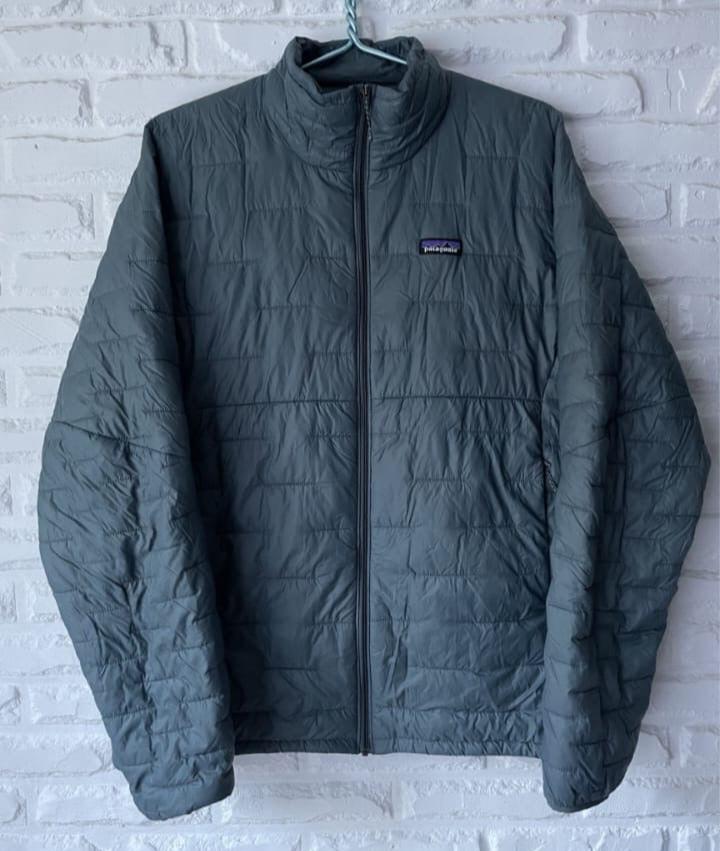 Patagonia Isolations Jacke Nano Puff (XL Herren) grau