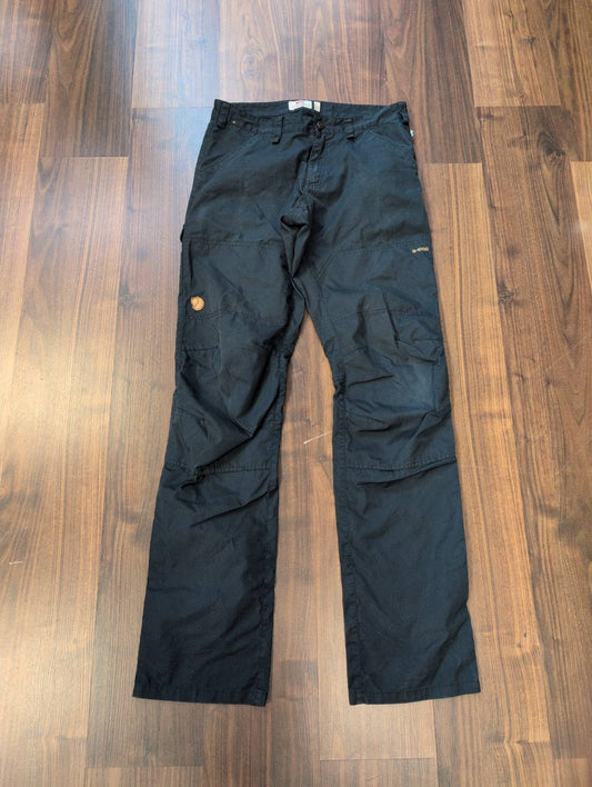 Fjällräven Barents Pro Hose (L /50 Herren) marineblau