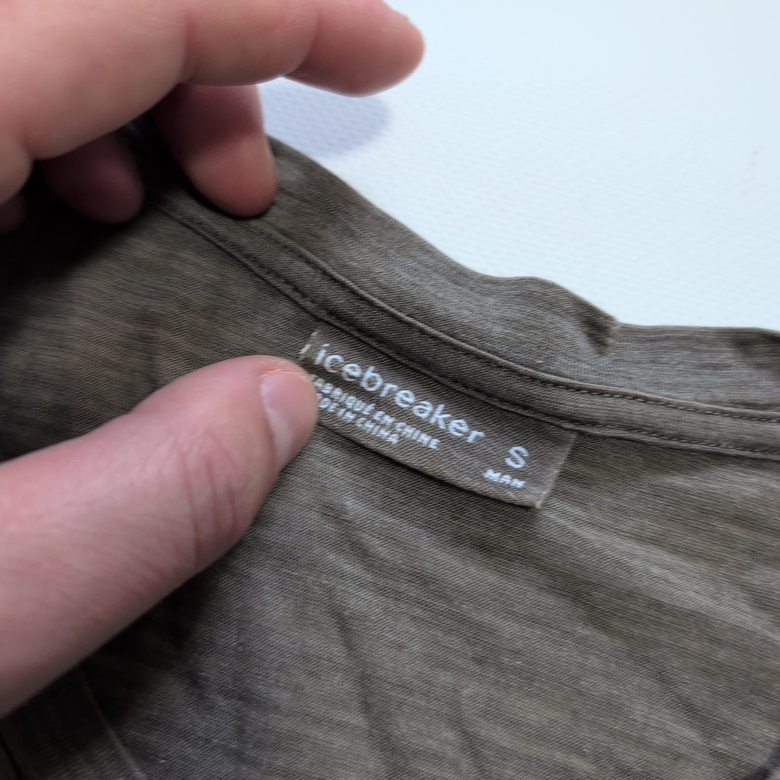 T-Shirt von Icebreaker Merino (S Herren) grau ecru - wanderlich.com