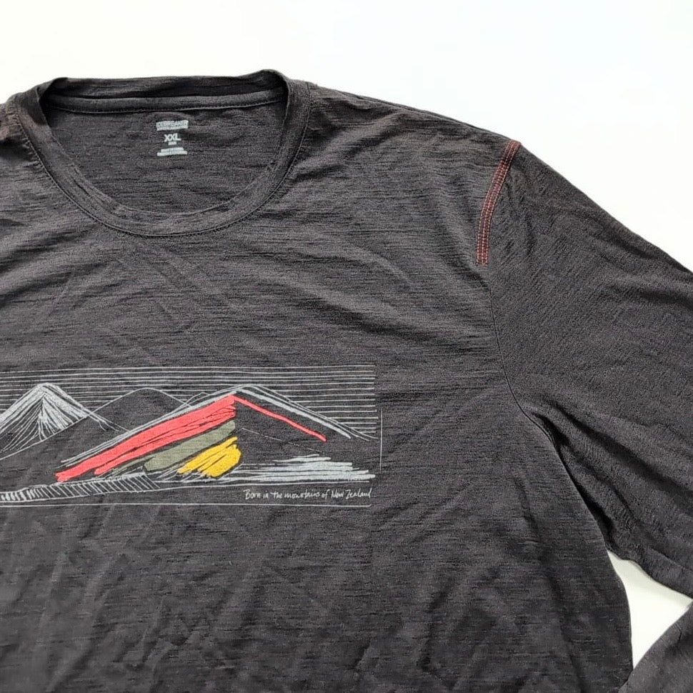 Longsleeve von Icebreaker Merino (XXL Herren) dunkelgrau Brustprint Berge