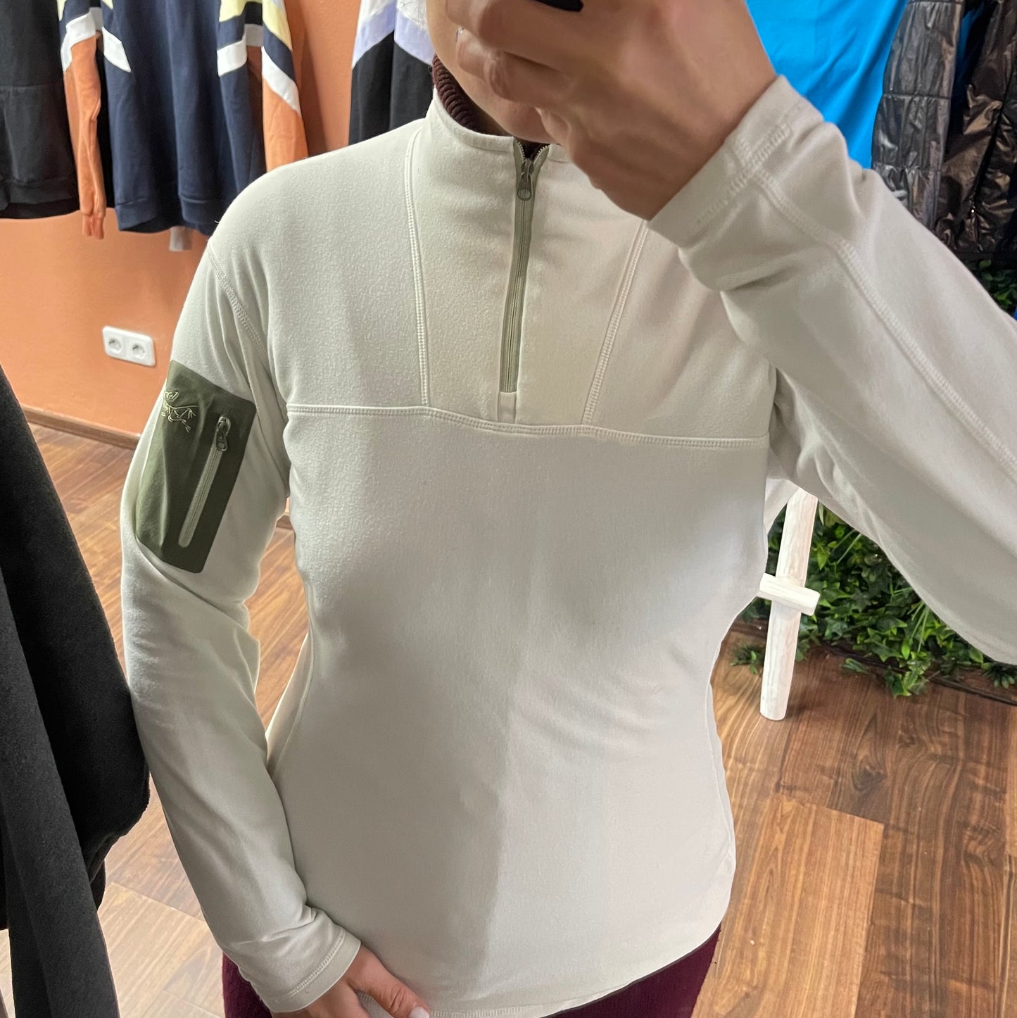Longsleeve von Arcteryx (L Damen) Zipper Sweat Shirt weiß