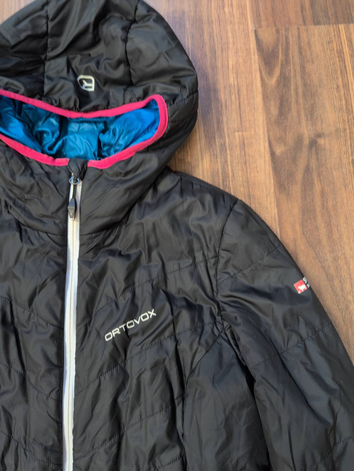Kapuzen Jacke von Ortovox (M Damen) Swisswool schwarz - wanderlich.com